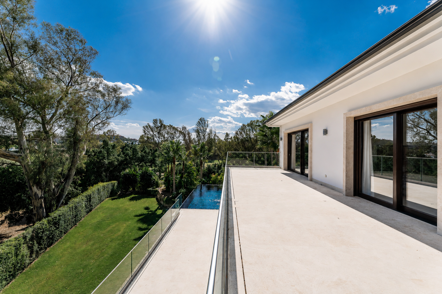 Villa · Nueva Andalucia thumbnail 3