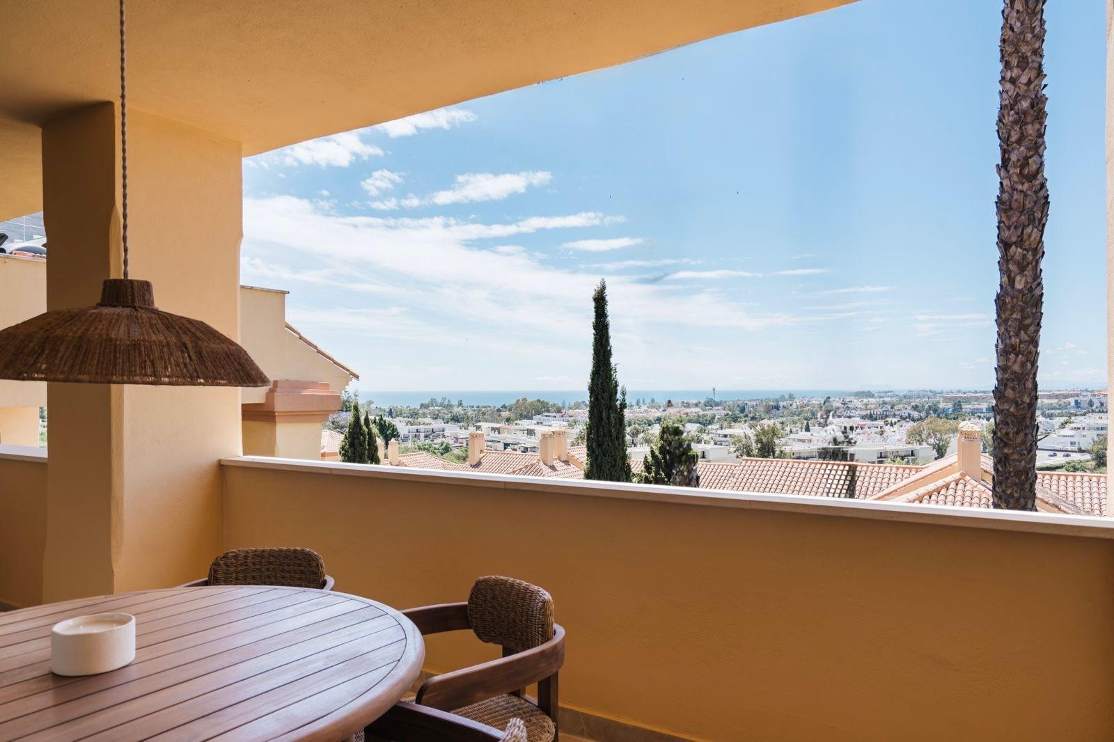Apartment · Nueva Andalucia — 1