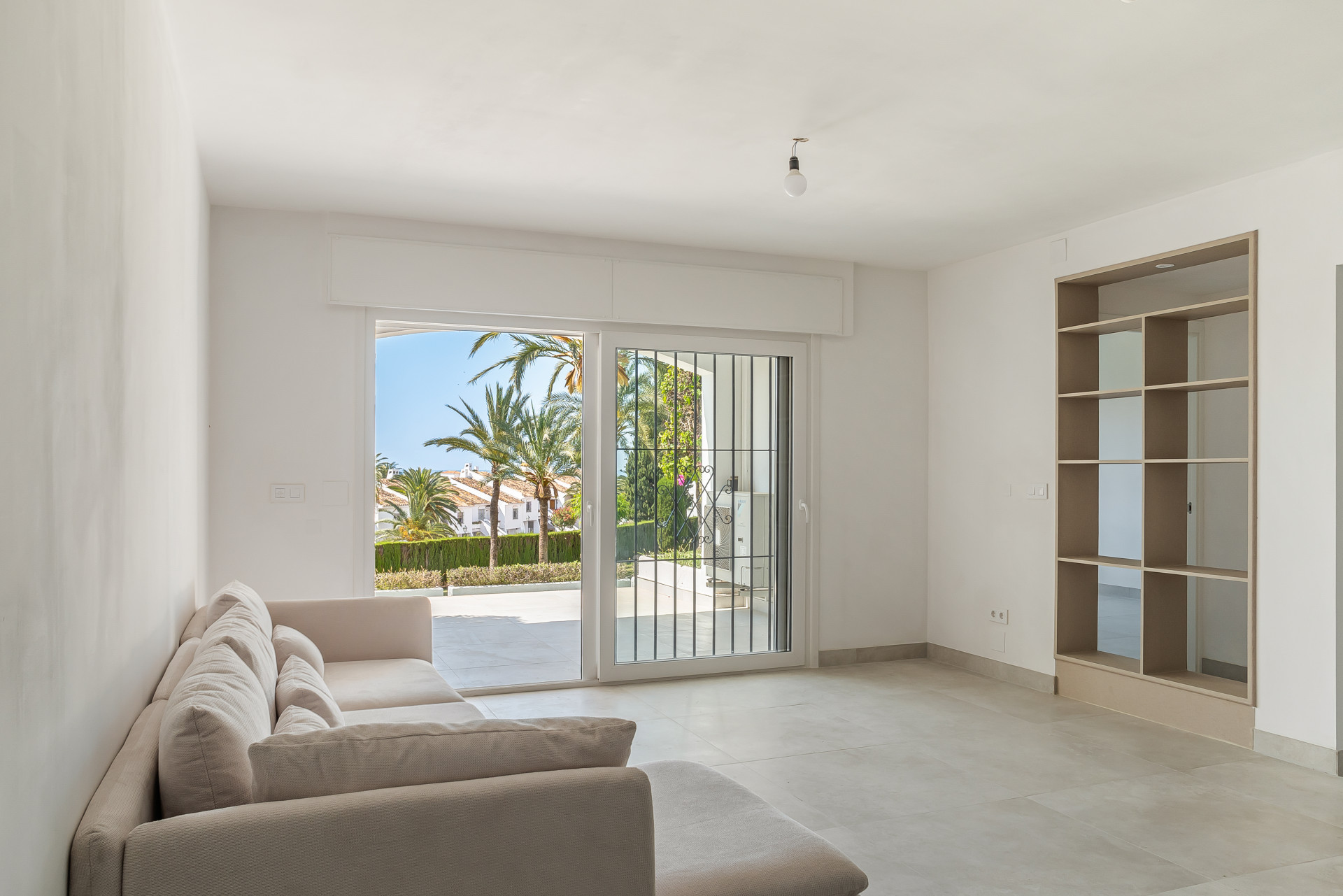 Ground Floor Apartment · Nueva Andalucia thumbnail 4
