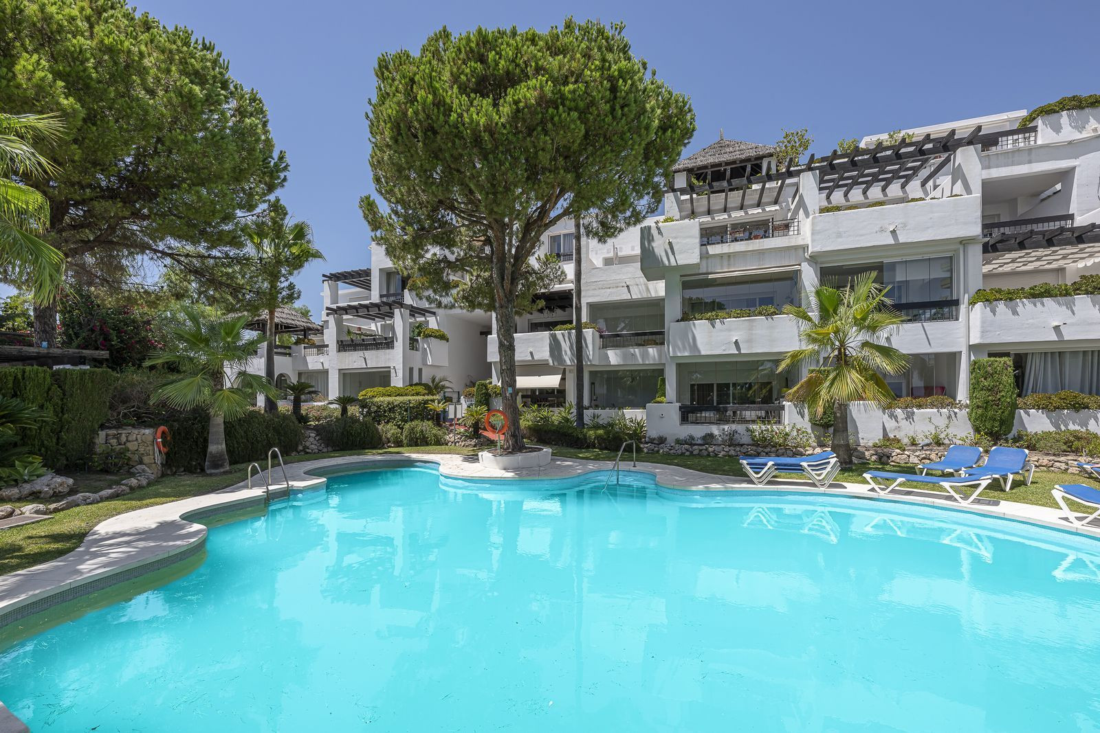 Ground Floor Apartment · Marbella Este — 1