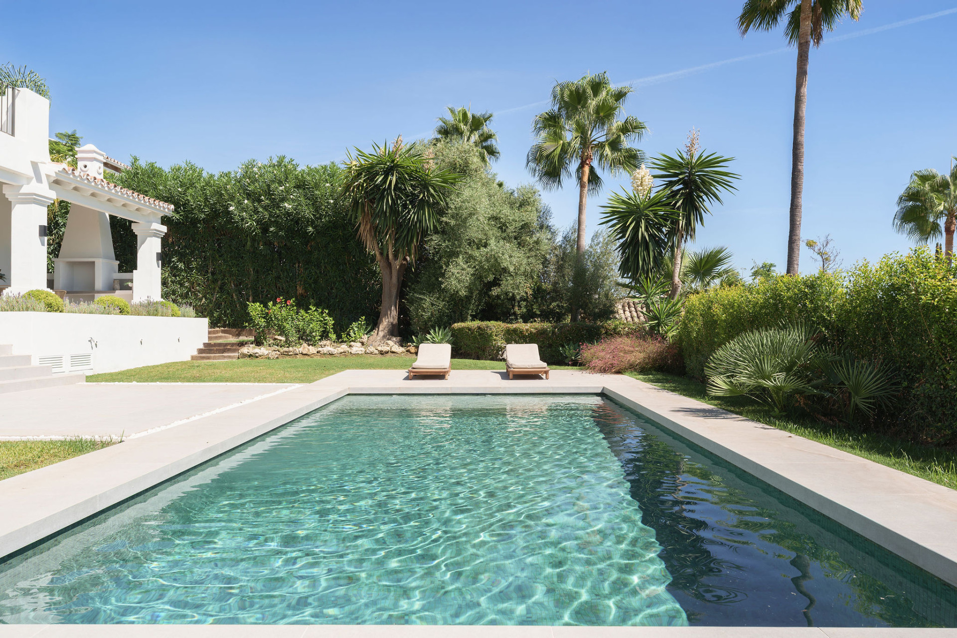 Villa · Nueva Andalucia thumbnail 3