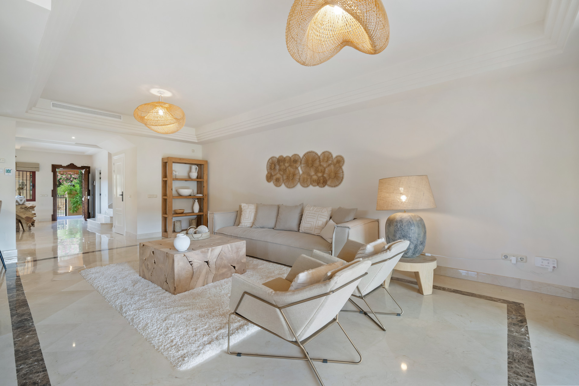 Semi Detached Villa · Marbella - Puerto Banus thumbnail 2