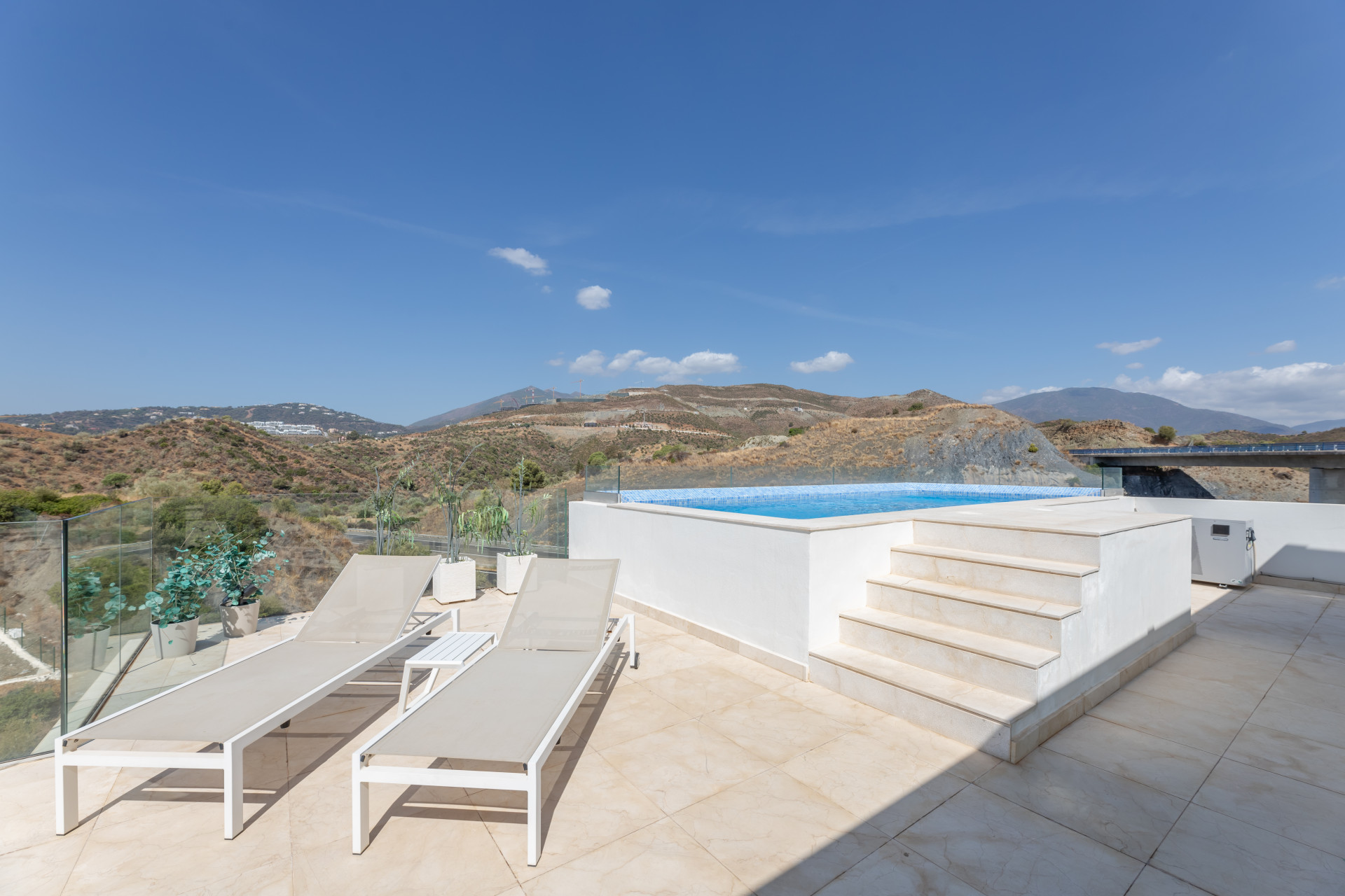 Apartment · Nueva Andalucia thumbnail 2