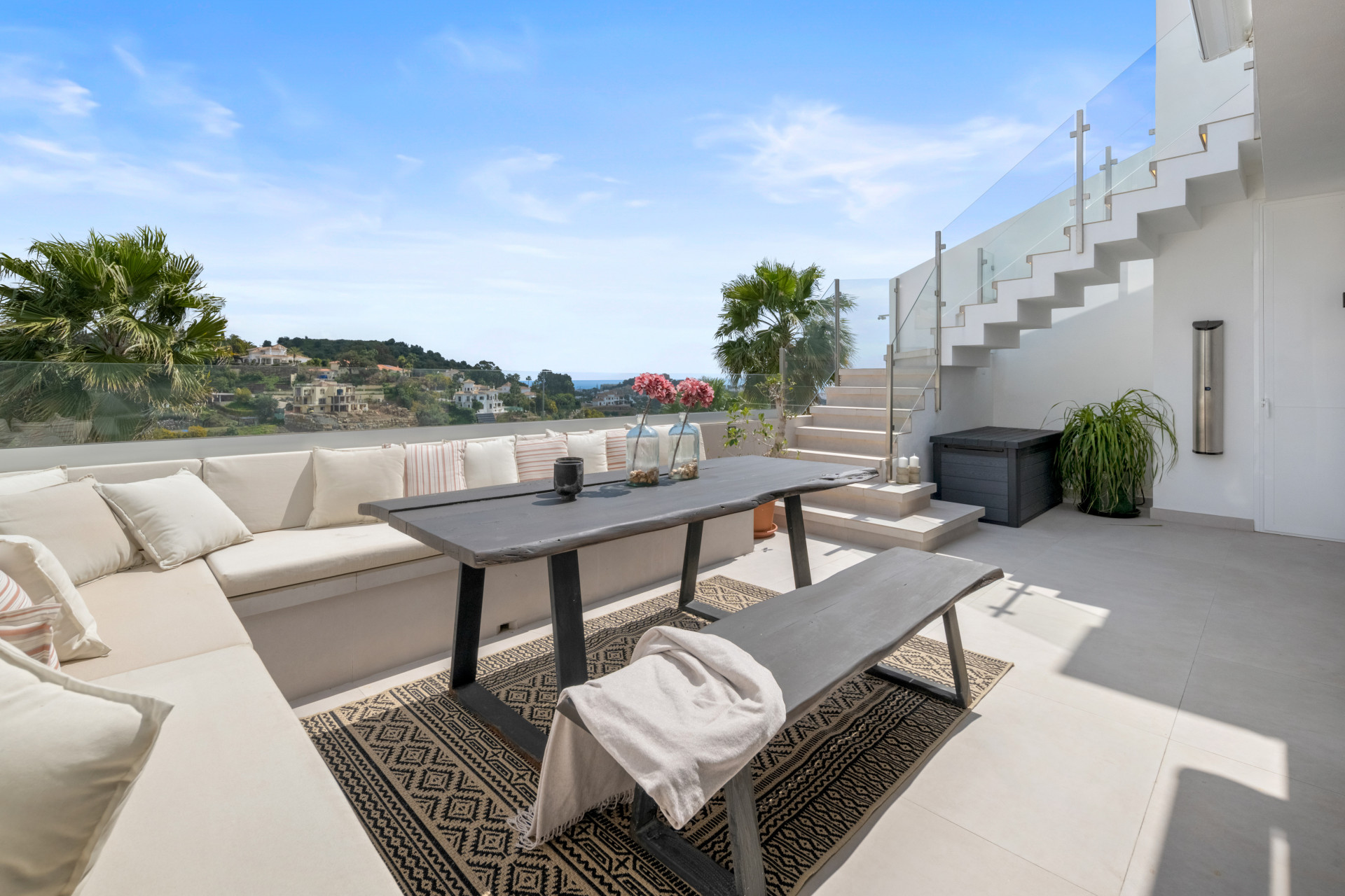 Penthouse · La Quinta thumbnail 2