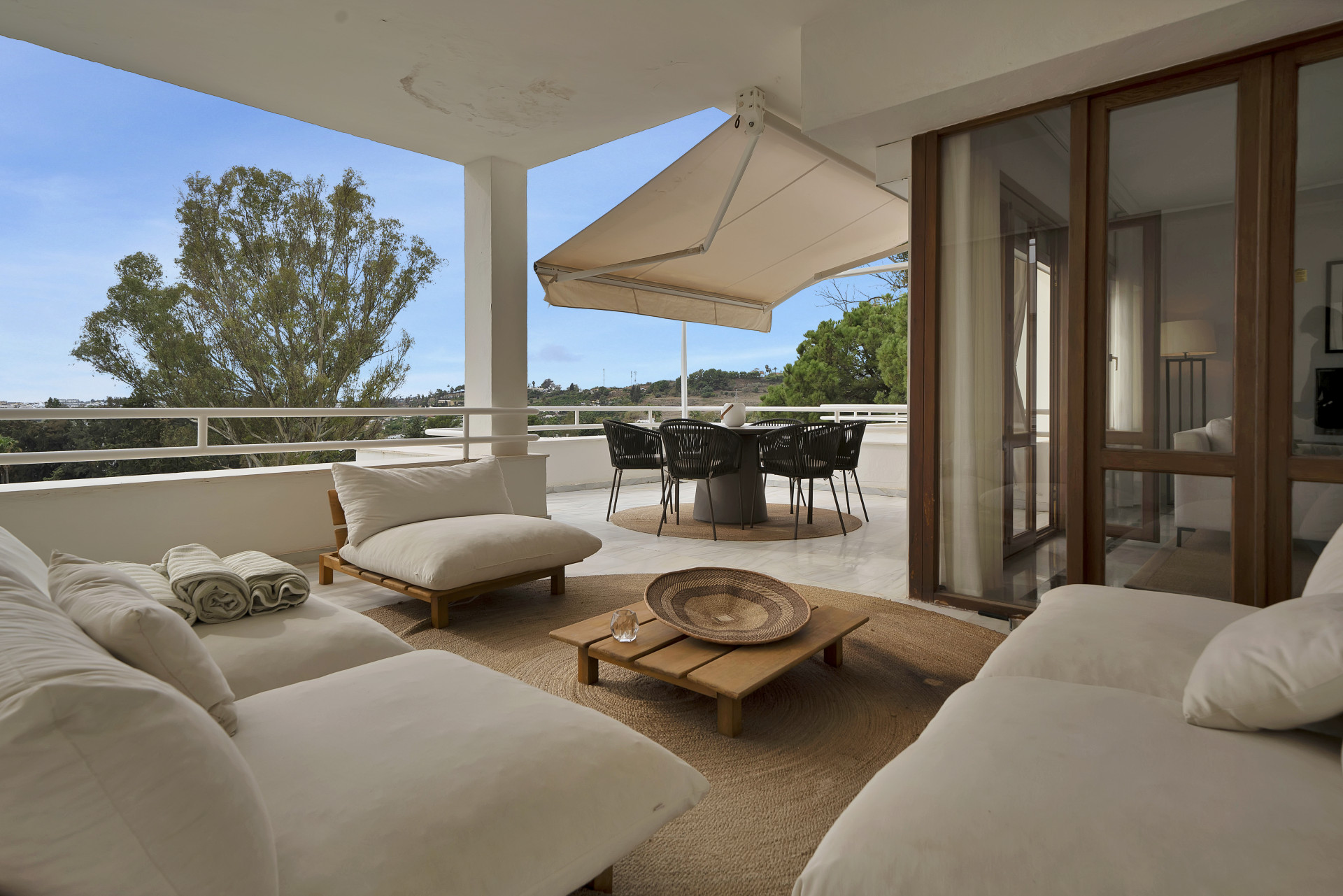 Apartment · Nueva Andalucia — 1