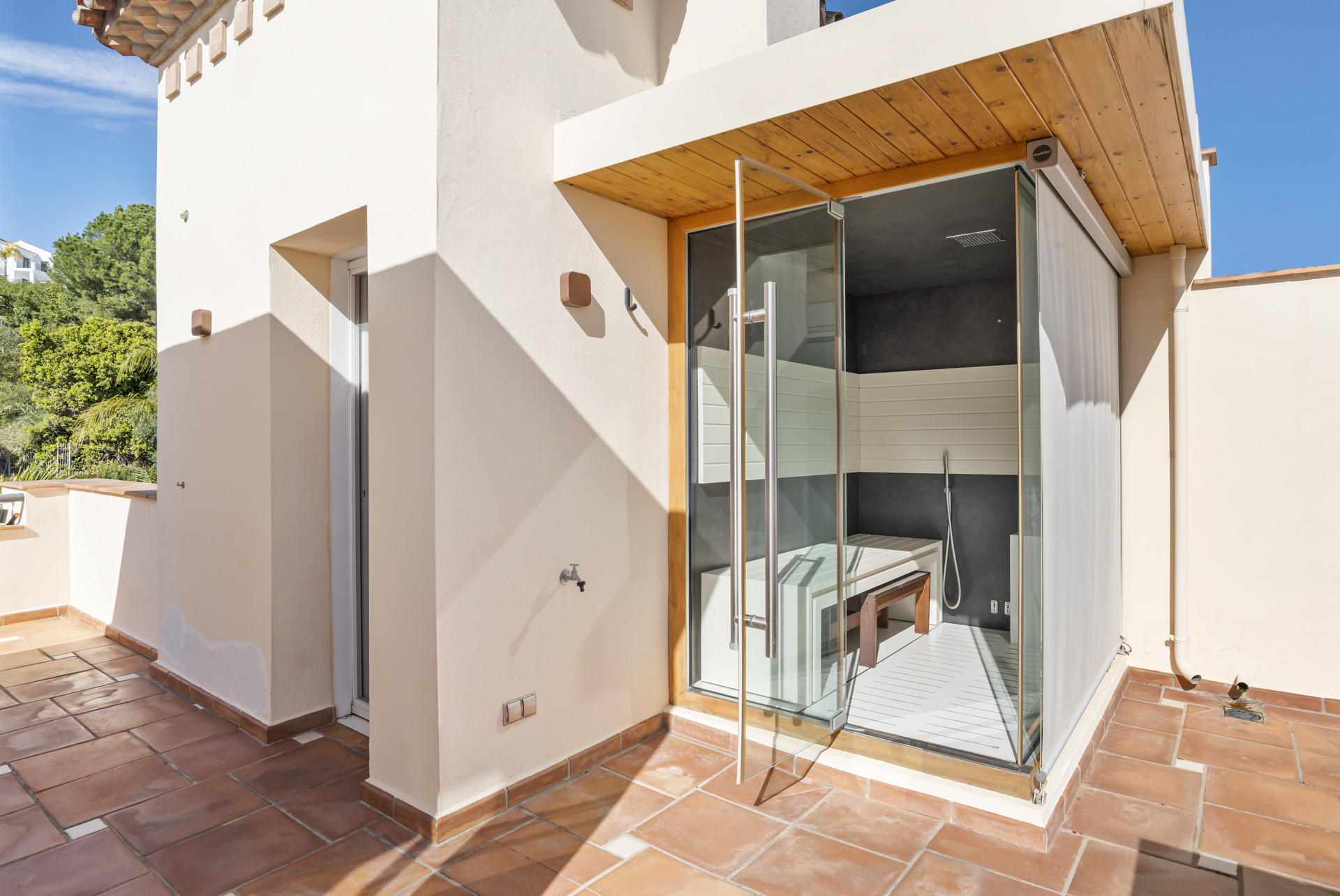 Duplex Penthouse · Los Almendros thumbnail 4