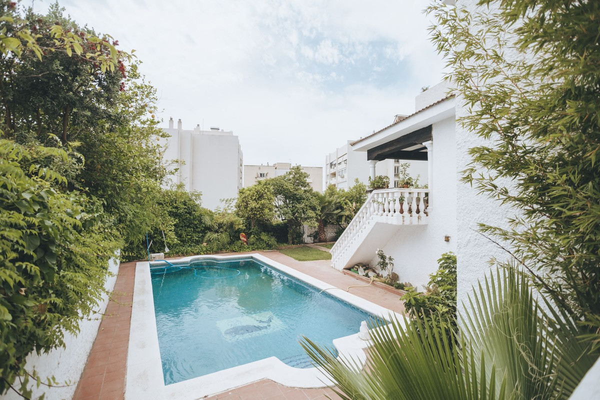 Villa · Marbella thumbnail 2