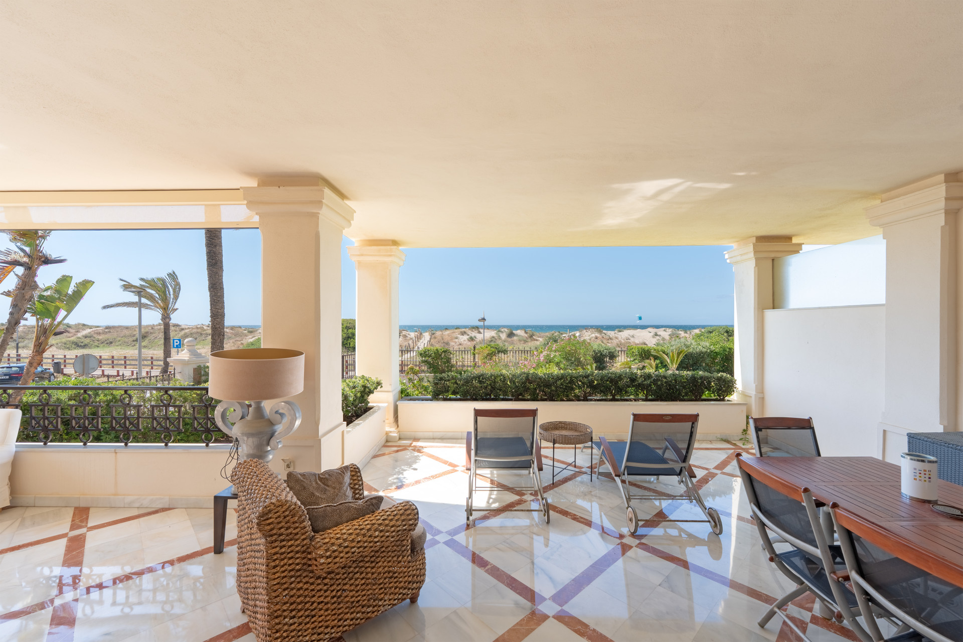 Ground Floor Apartment · Marbella Este thumbnail 4