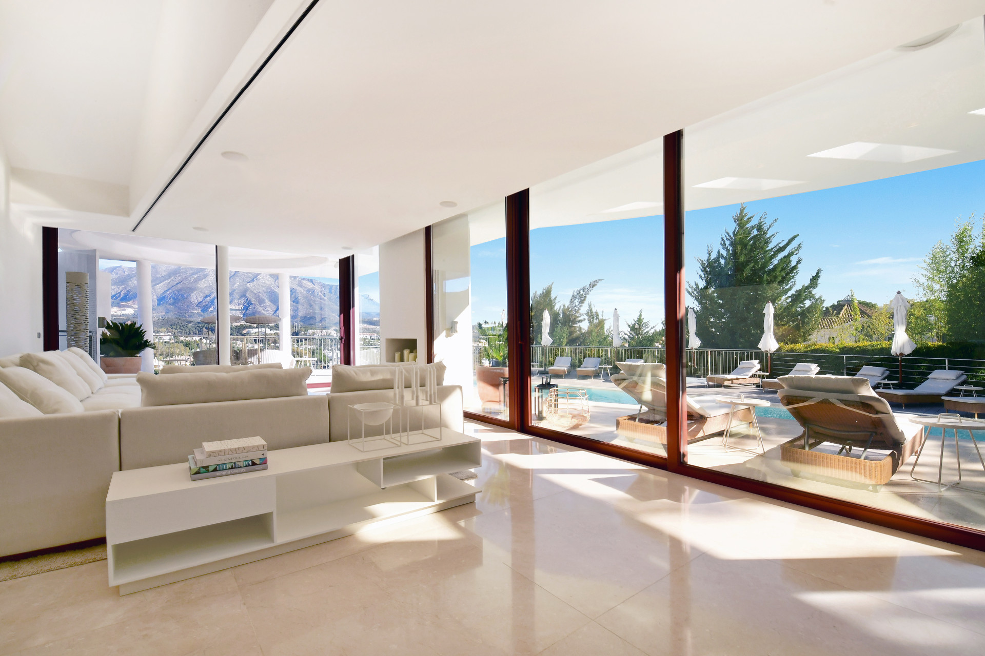 House · Nueva Andalucia thumbnail 4
