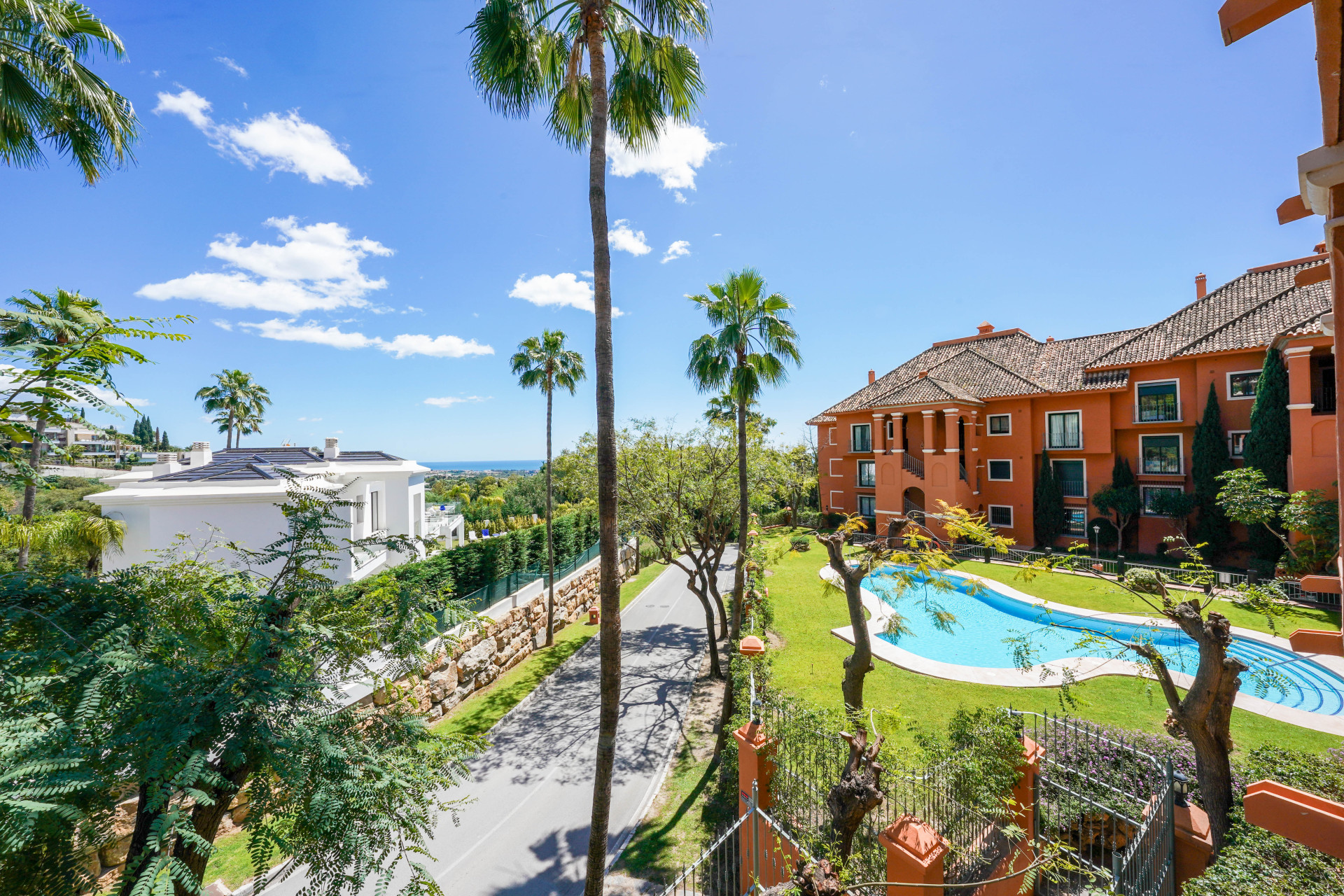 Apartment · Monte Halcones — 1