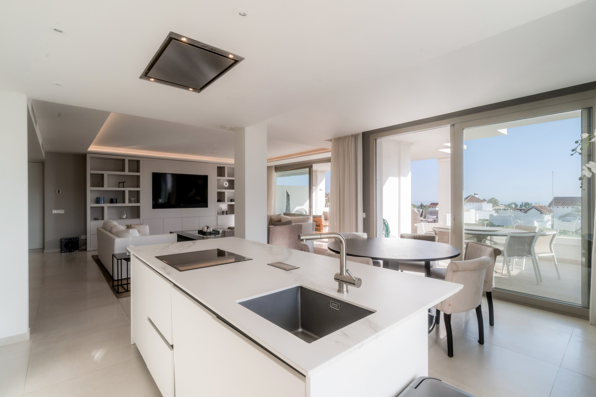 Apartment · Nueva Andalucia thumbnail 4