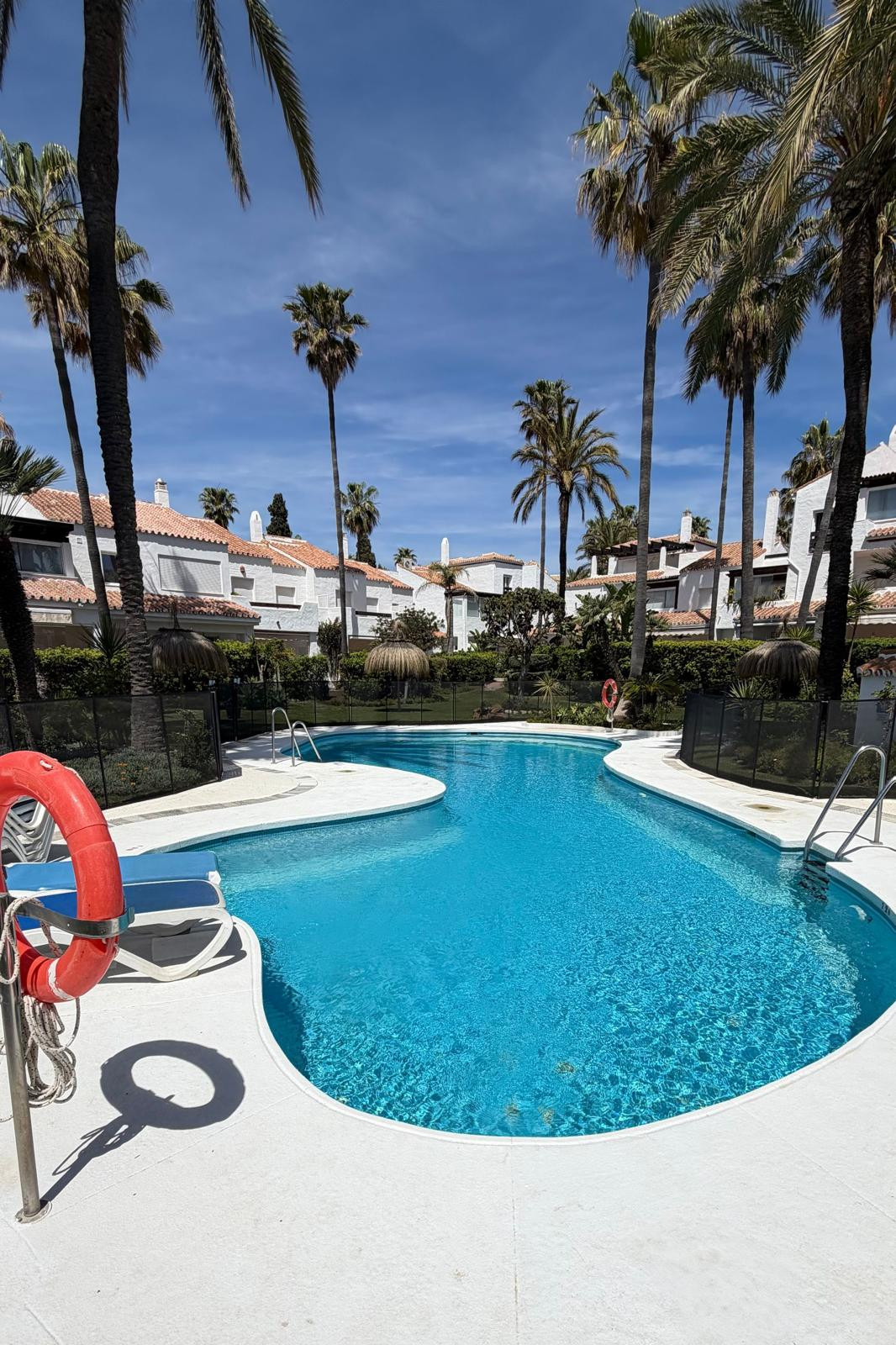 Apartment · Marbella Este — 1