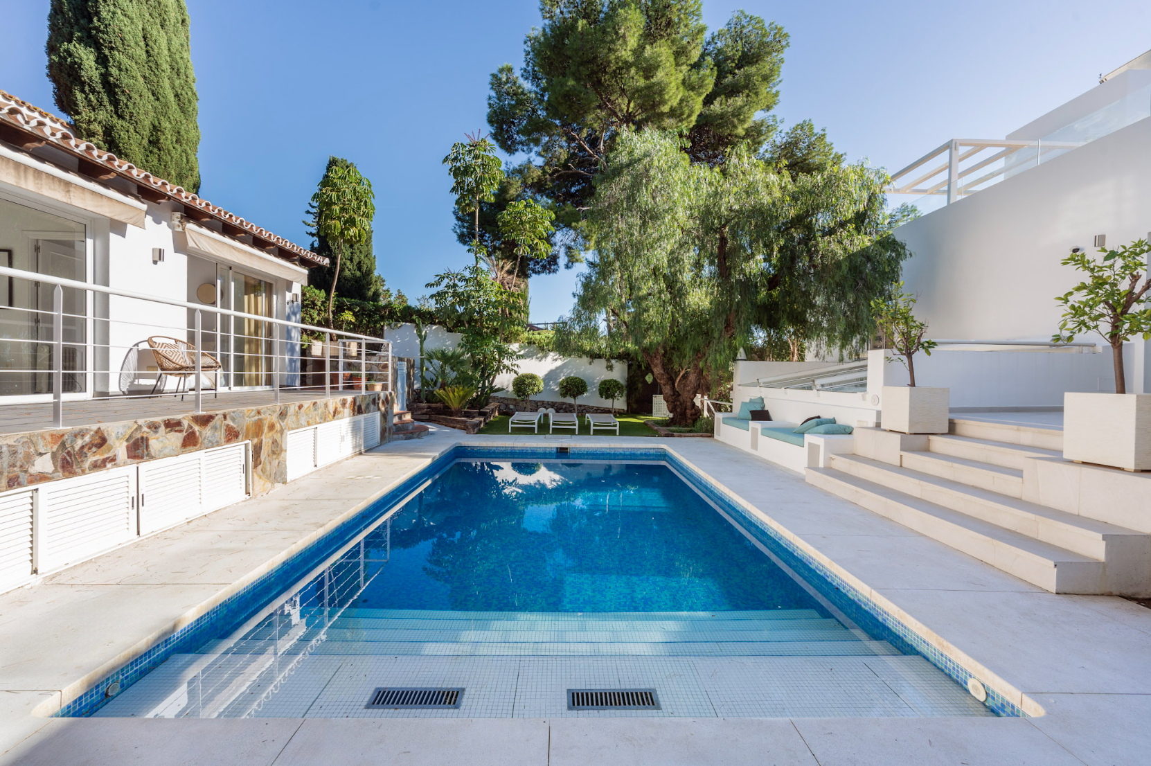 Villa · Nueva Andalucia thumbnail 3
