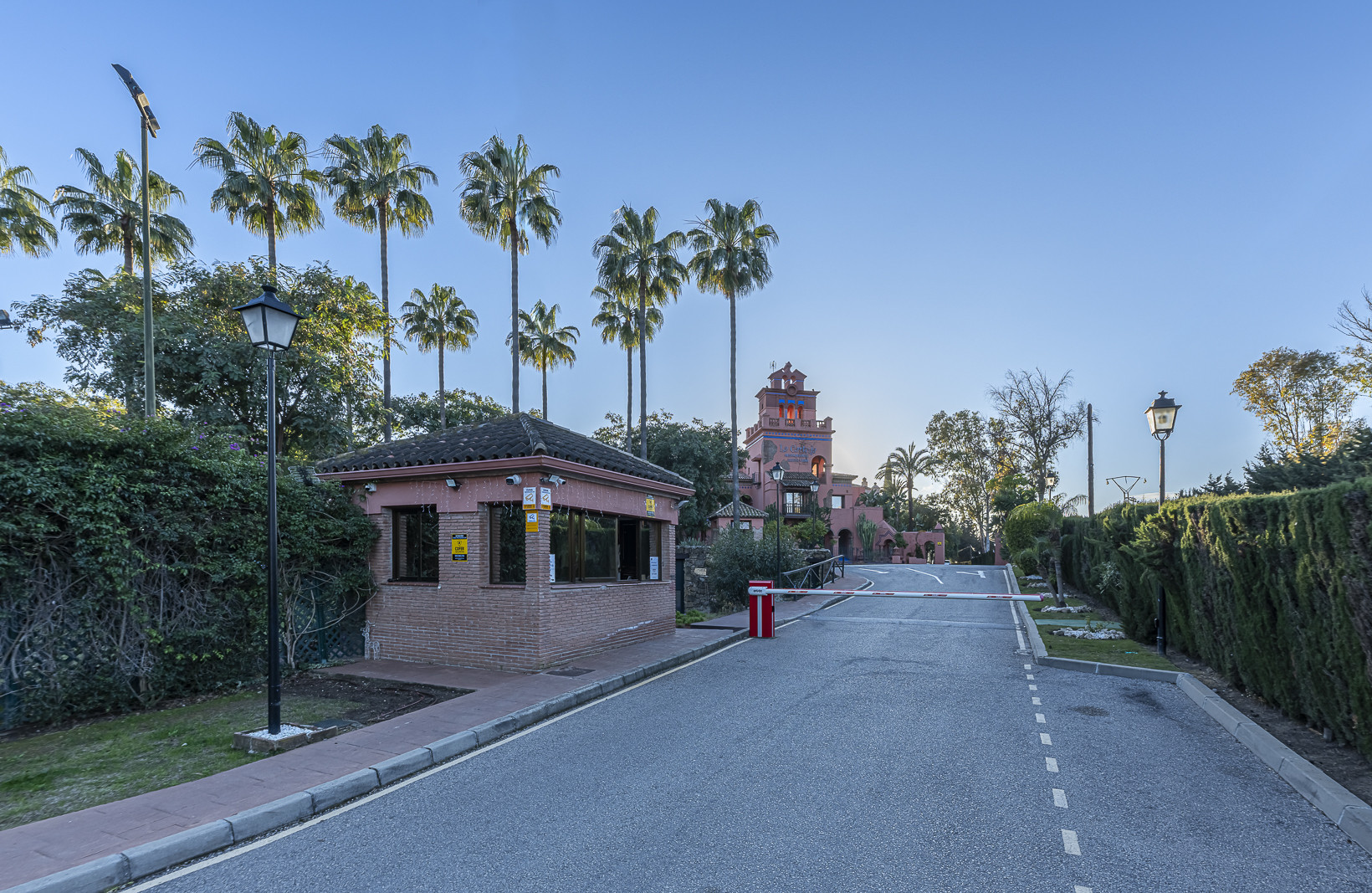 Duplex Penthouse · Estepona East thumbnail 4