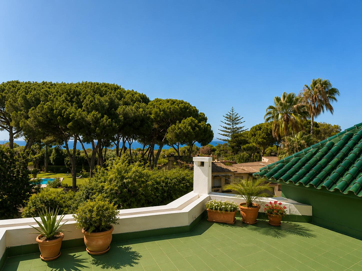 Villa · Marbella Este — 1