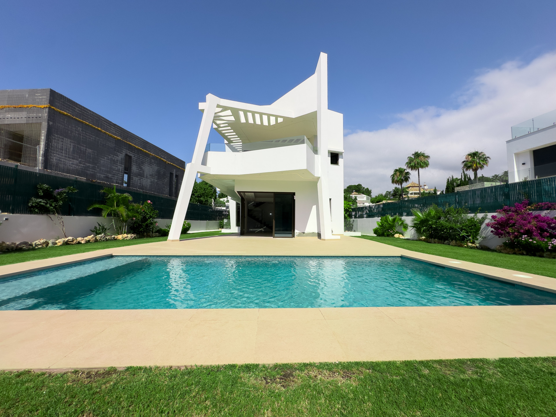 Villa · Estepona East thumbnail 3