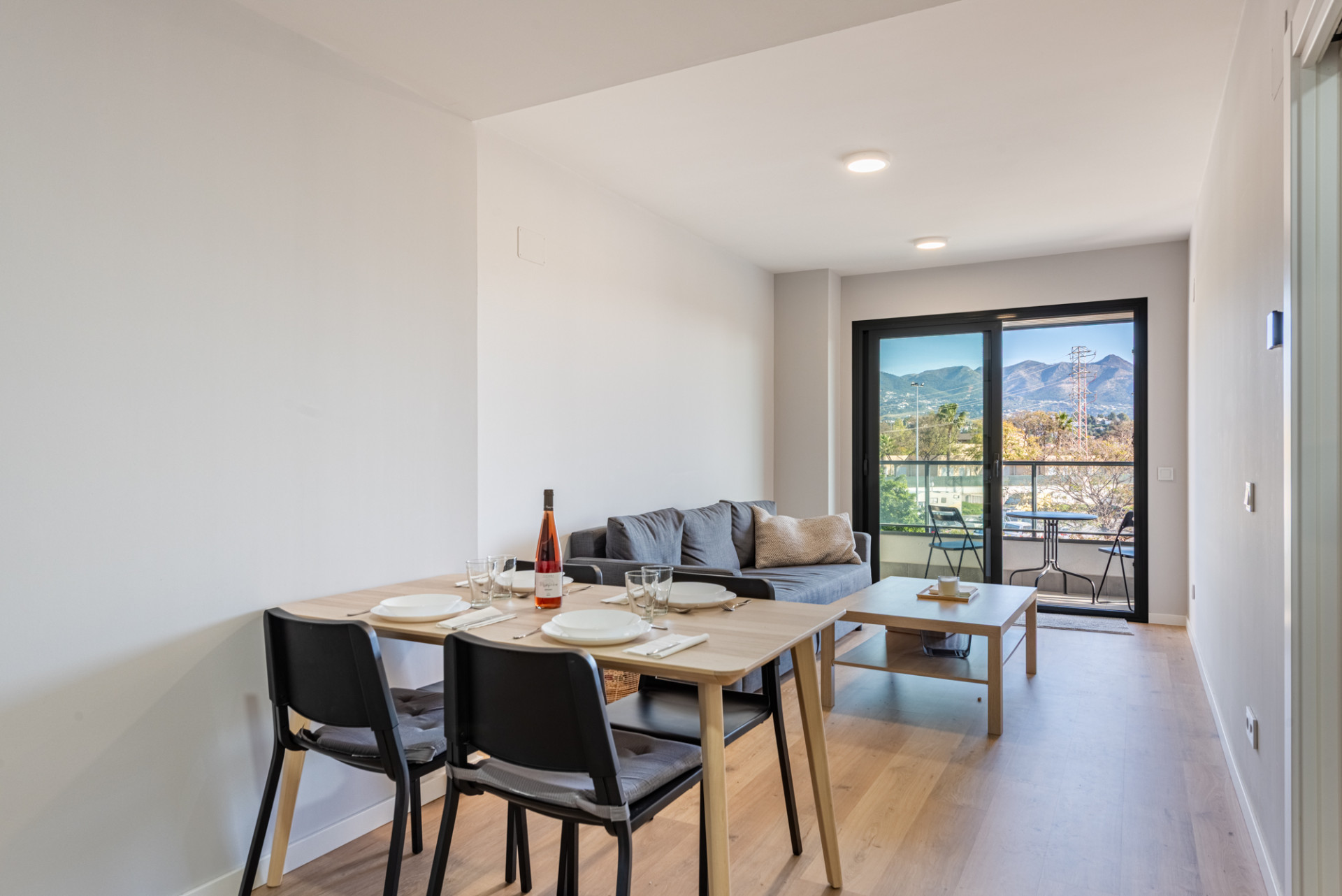 Apartment · Las Lagunas thumbnail 3