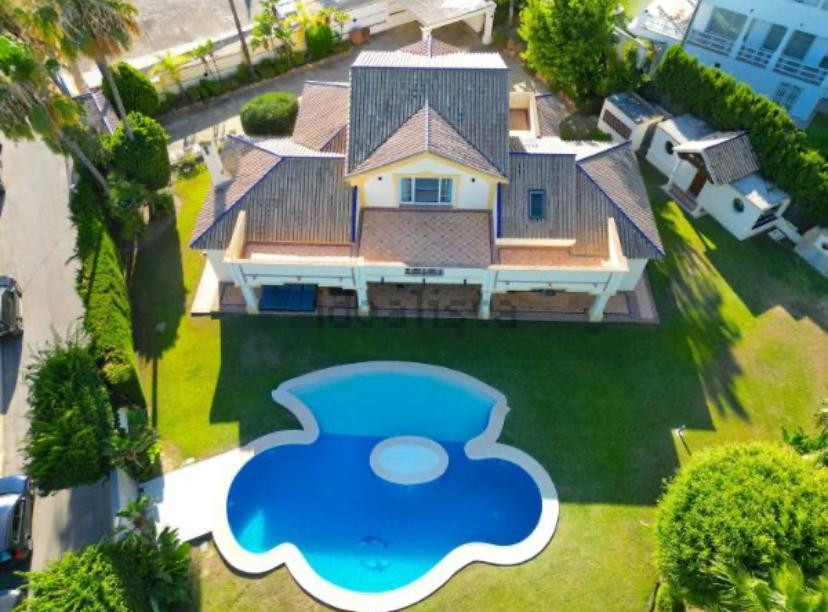 Elegant Private Villa in Monte Biarritz | Estepona