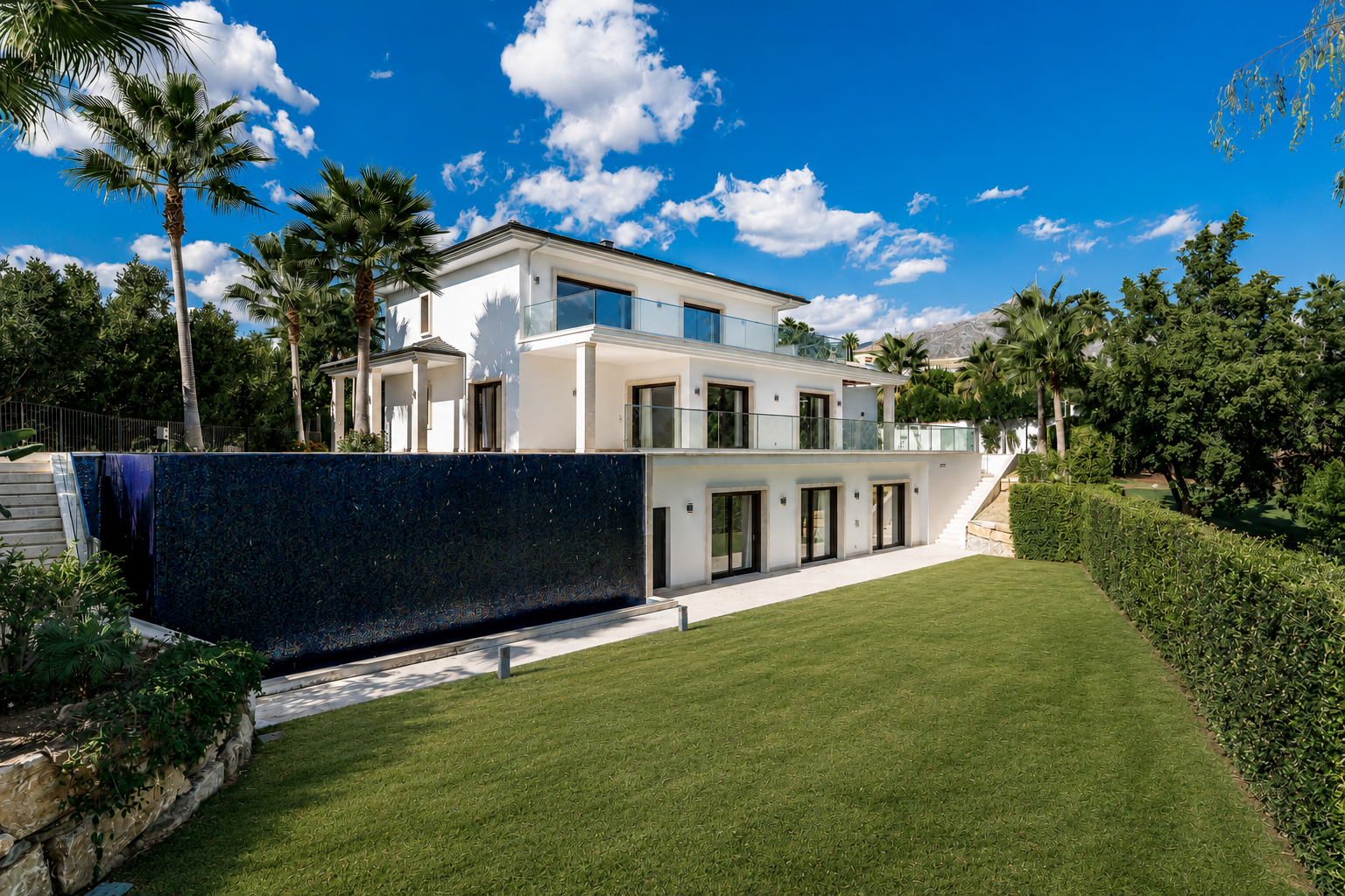 Villa · Nueva Andalucia
