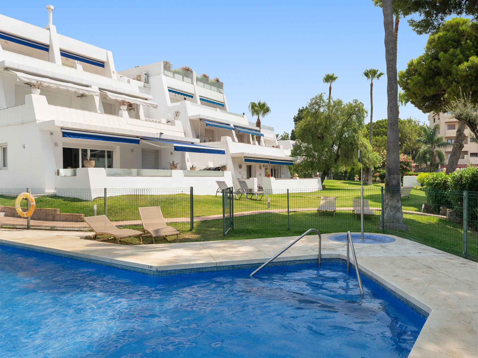 Ground Floor Apartment te Nueva Andalucia afbeelding 1