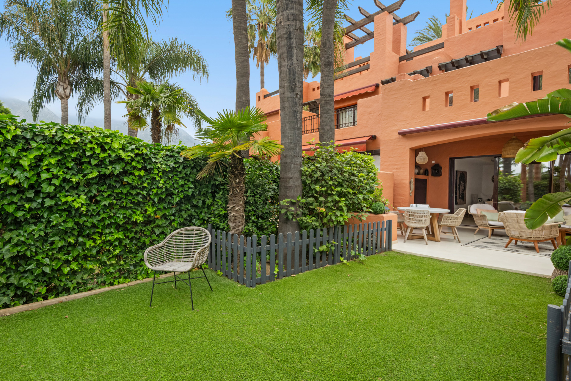 Town House te Marbella Golden Mile afbeelding 3