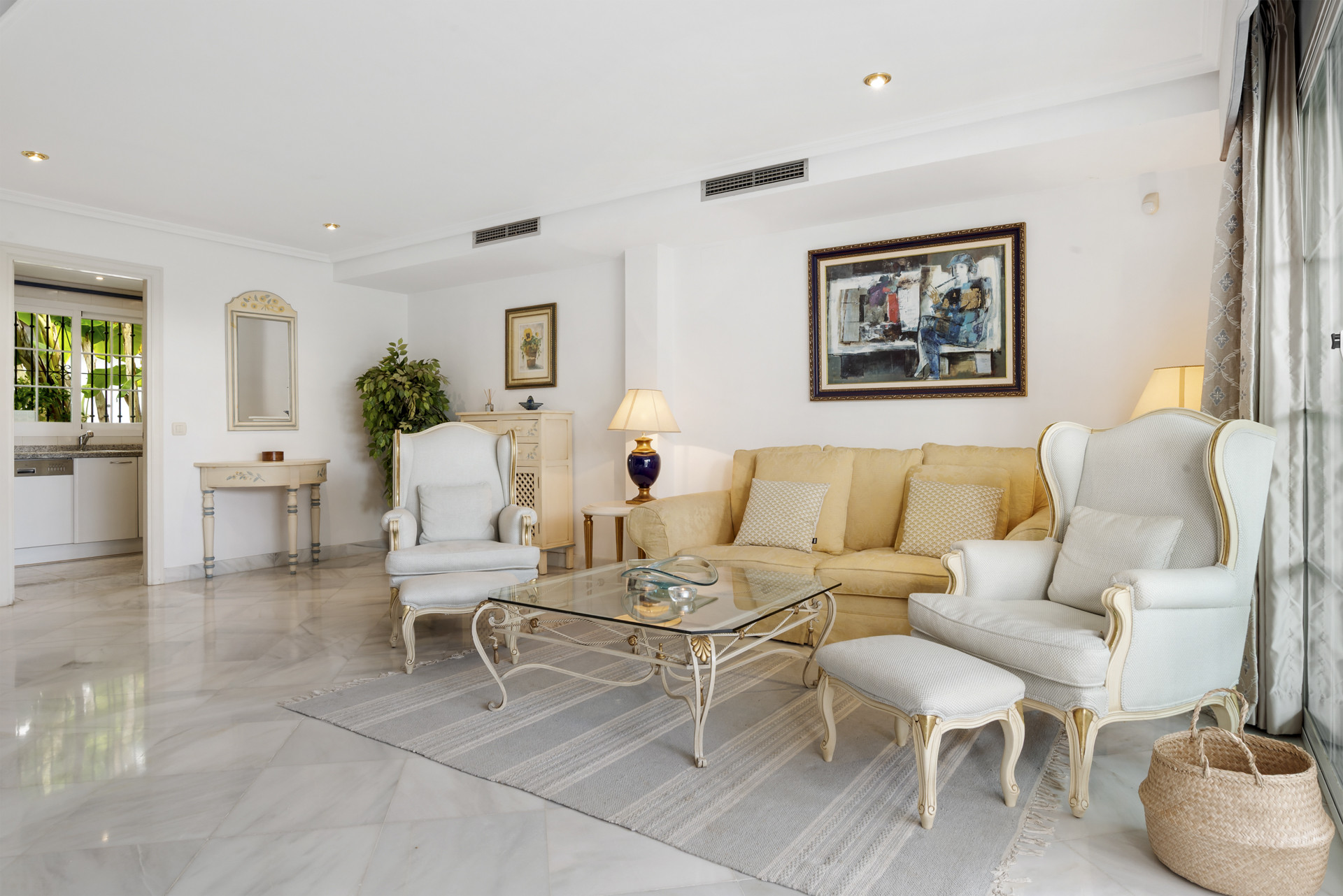 Town House te Marbella Golden Mile afbeelding 4