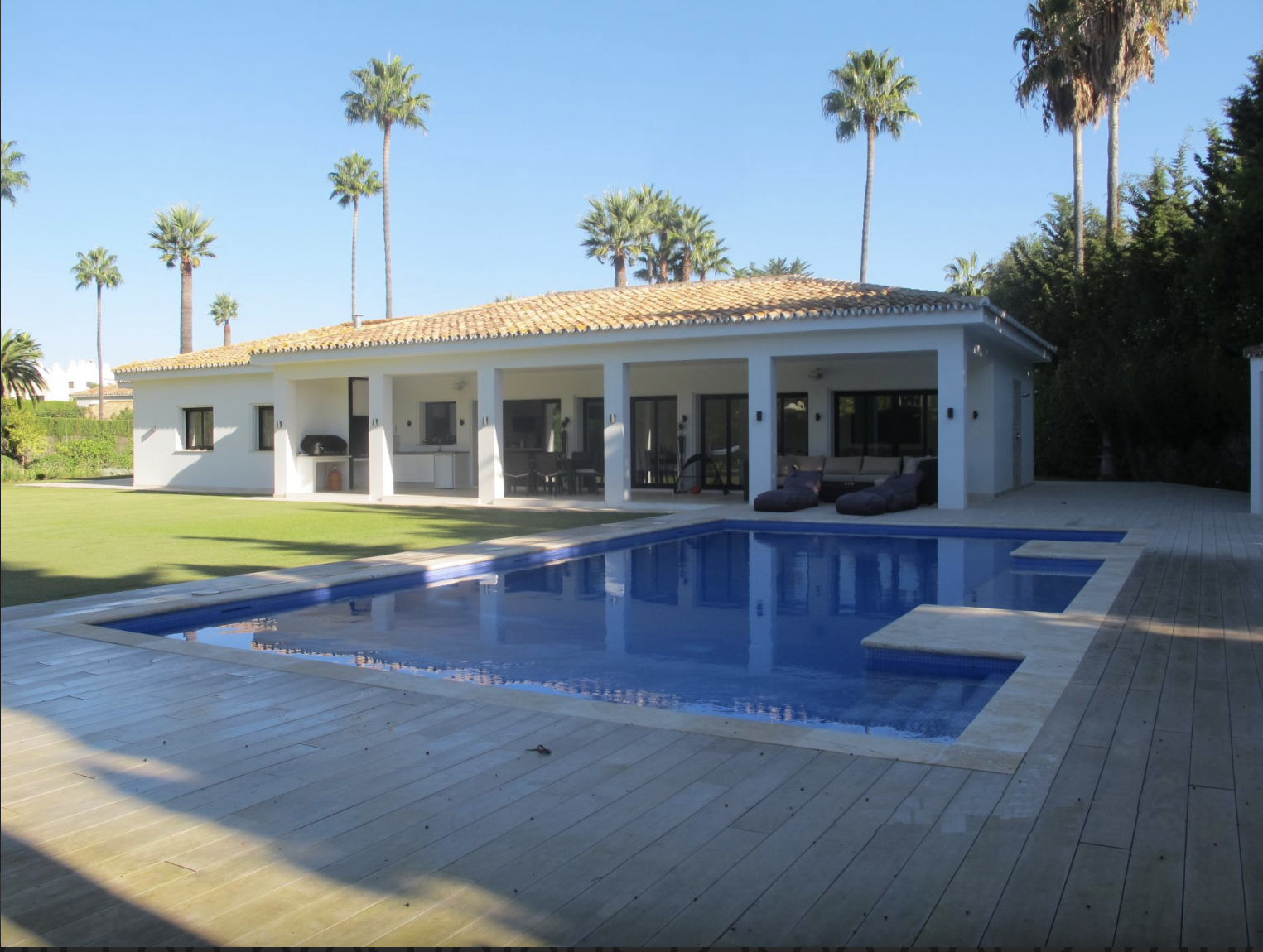 5 Bedroom Villa for sale Sotogrande | Henger Real Estate