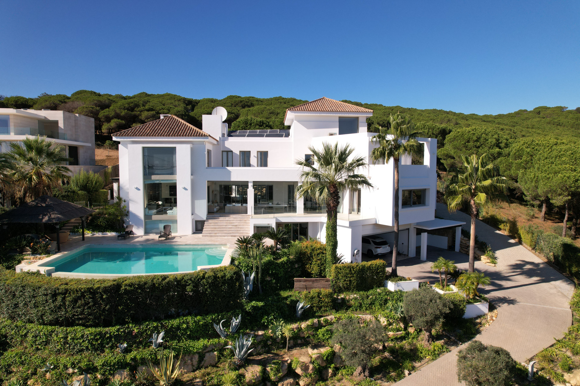 Panoramic Luxury Villa with 9 Bedrooms and Breathtaking Sea Views