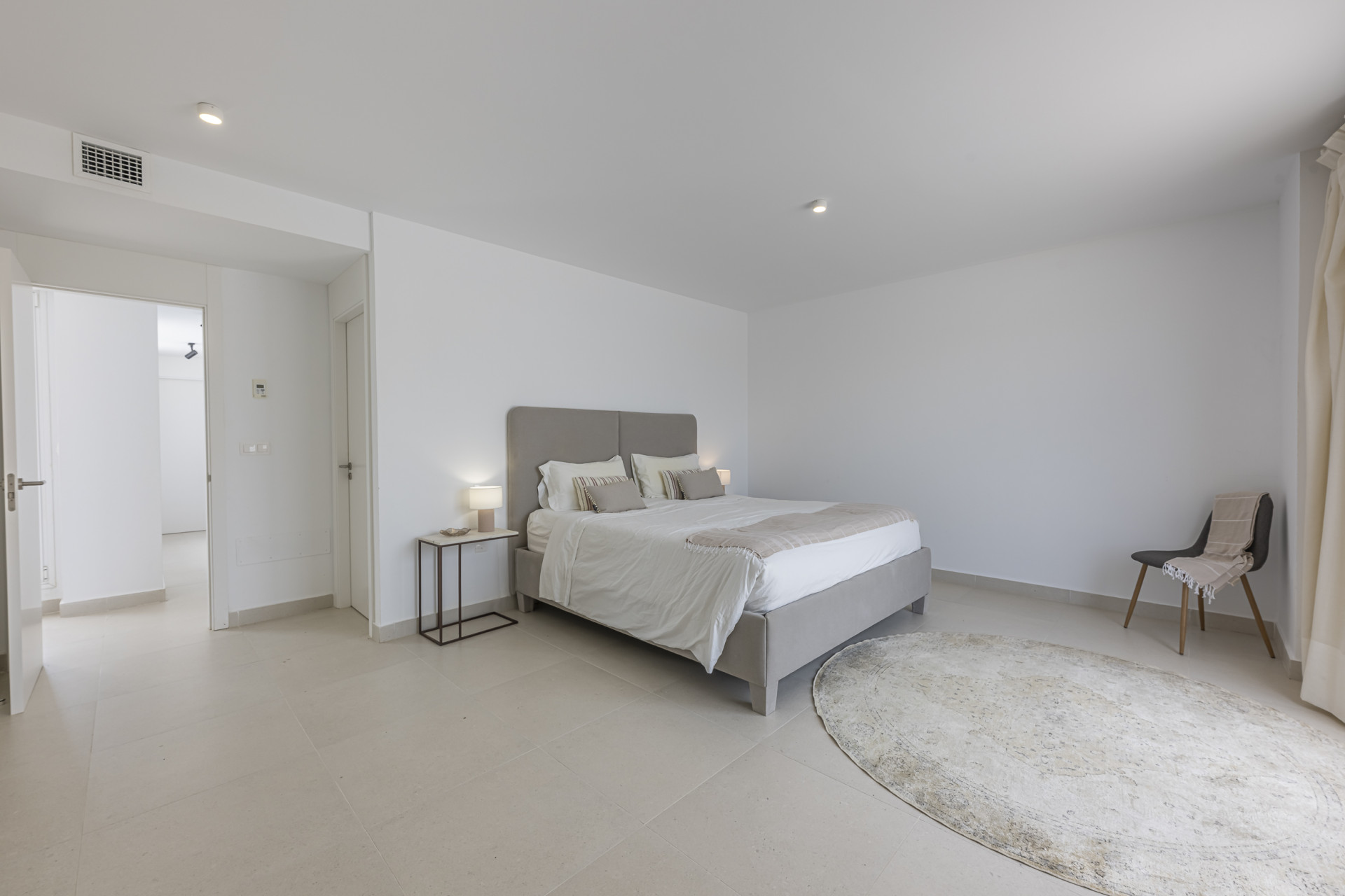 Contemporary 3 Bedroom Penthouse in Senda Chica, Sotogrande — photo 7