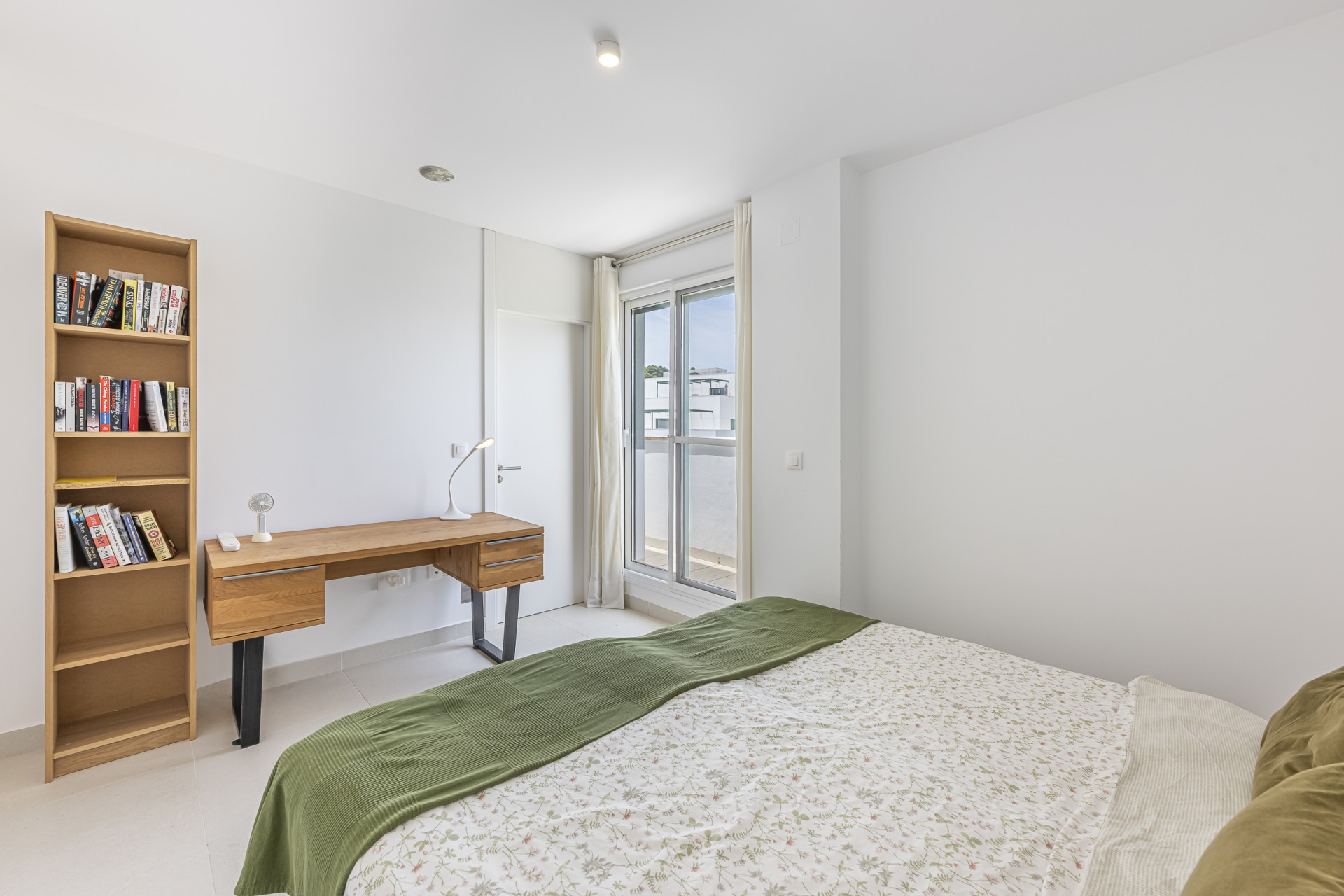 Contemporary 3 Bedroom Penthouse in Senda Chica, Sotogrande — photo 10