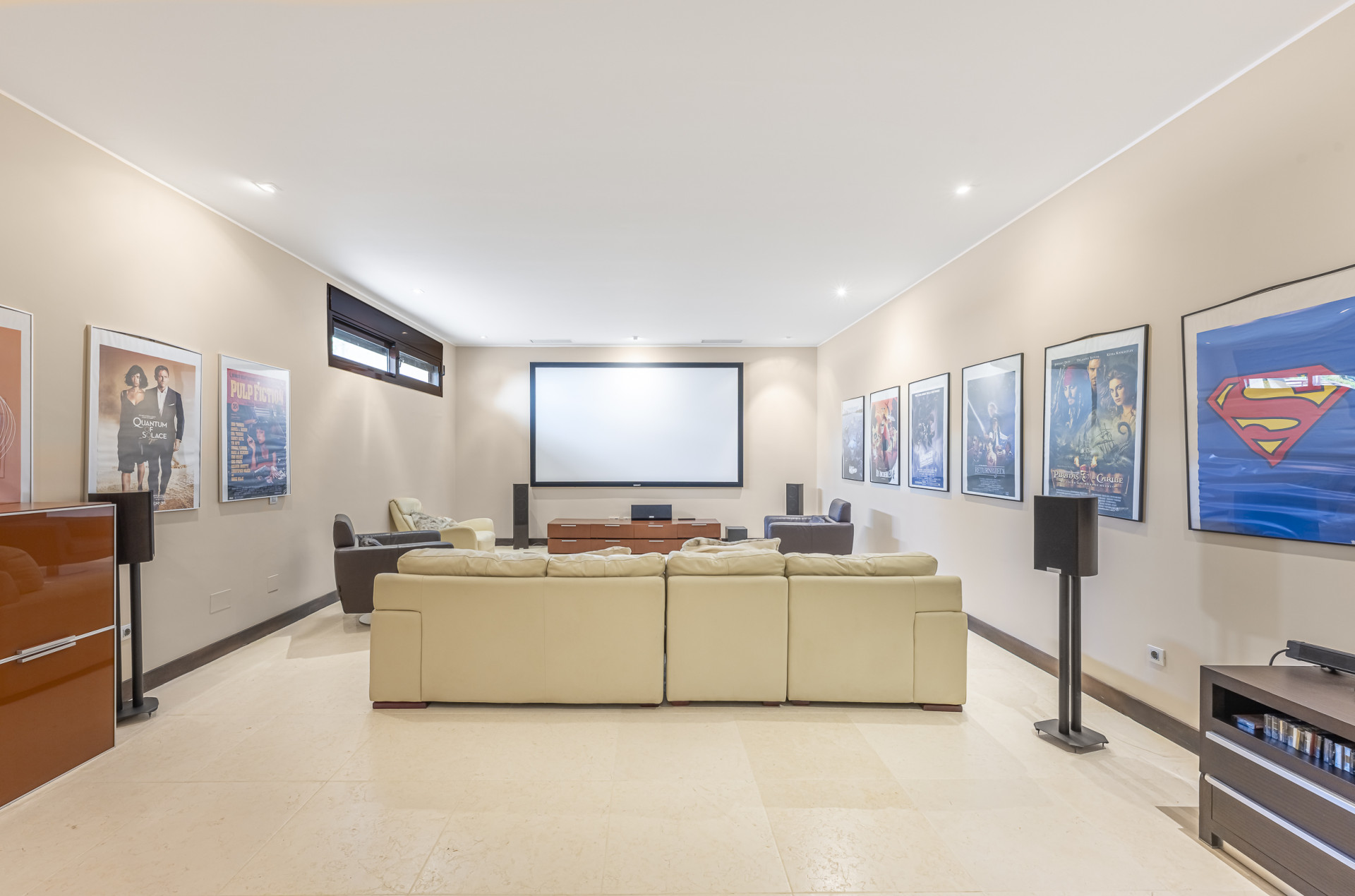 Courtyard Villa With Heated Pool And Cinema In Sotogrande Alto — Gallery Photo 10 — Ref RHS55 Courtyard Villa With Heated Pool And Cinema In Sotogrande Alto — Gallery Photo 10 — Ref RHS55