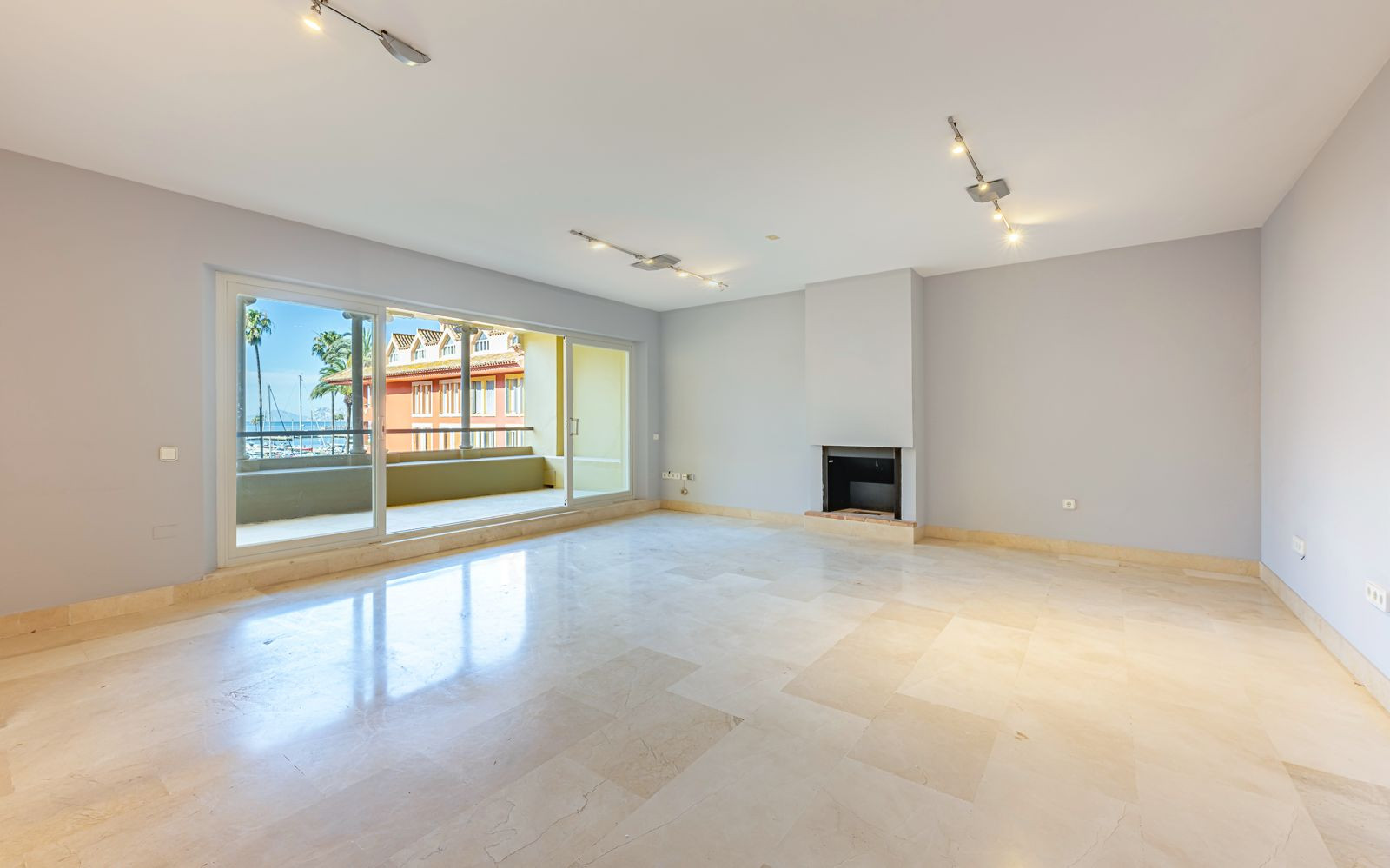 Apartment for sale in Sotogrande, Costa del Sol