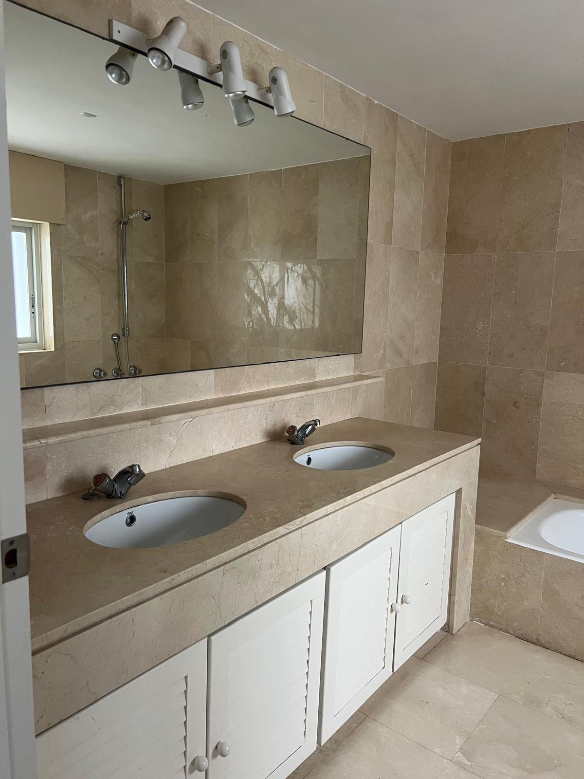 Apartment for sale in Sotogrande, Costa del Sol