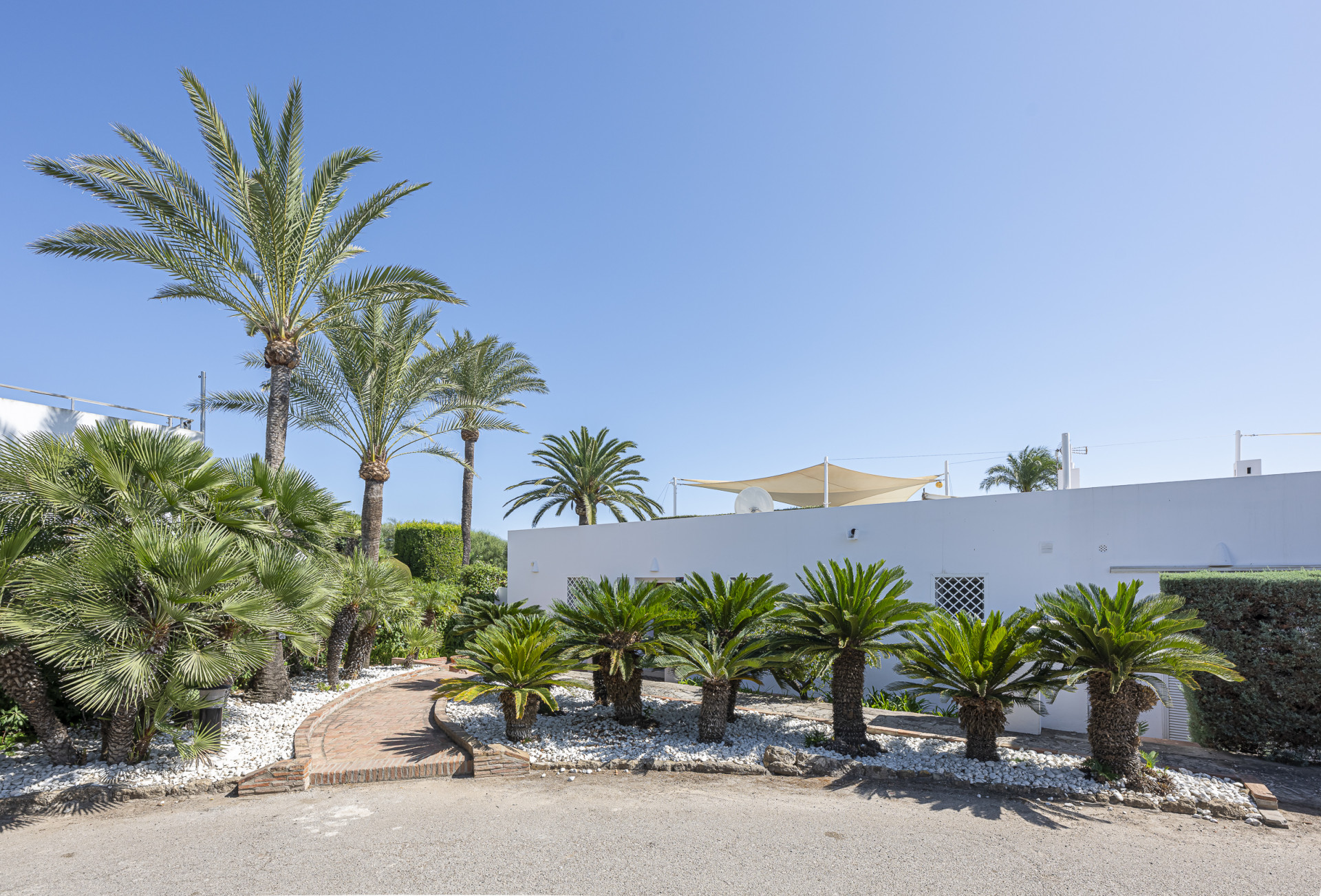 Sotogrande Beach Frontline – Exclusive Opportunity