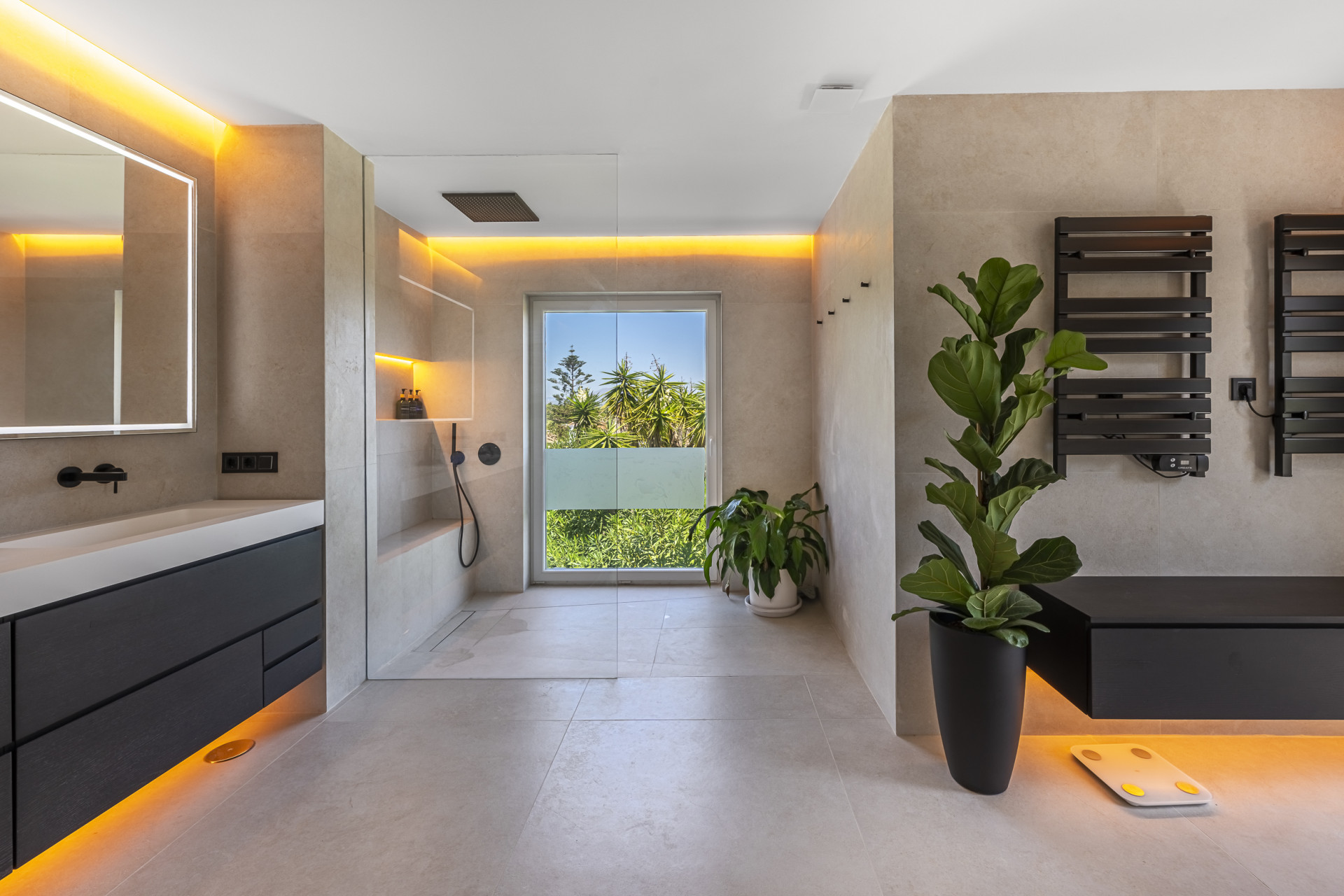 5 Bedroom Villa for sale Sotogrande | Henger Real Estate