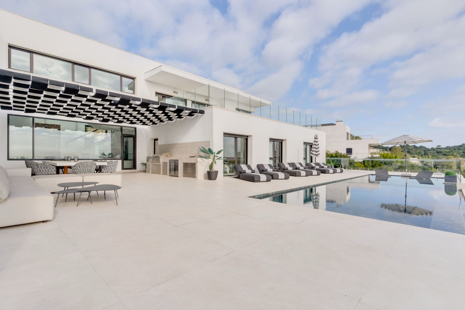 Villa zum Verkauf in Sotogrande, Costa del Sol