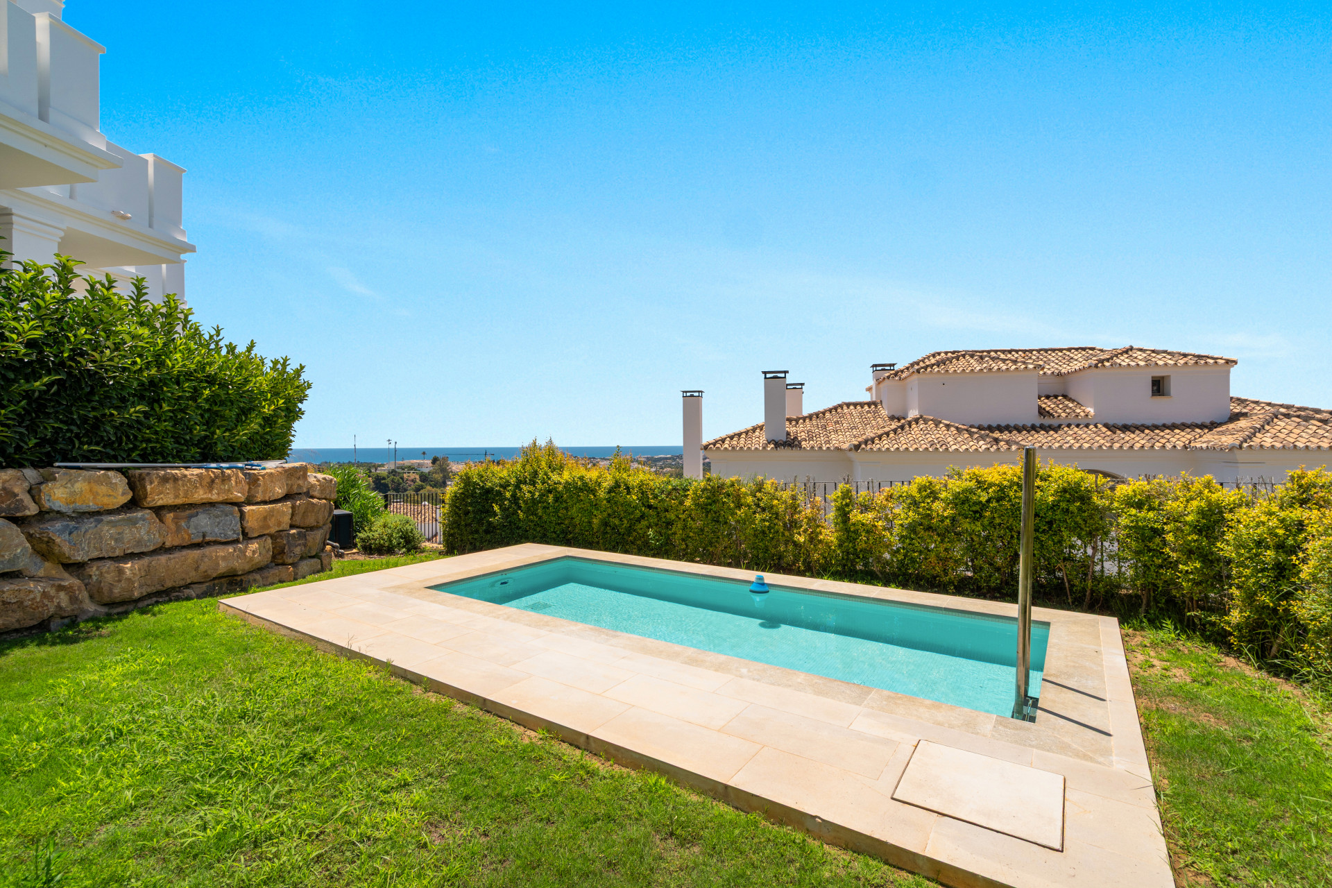 Exclusive Whole-Floor Residence with Private Pool | 9 Lions Residences, Nueva Andalucía — photo 11