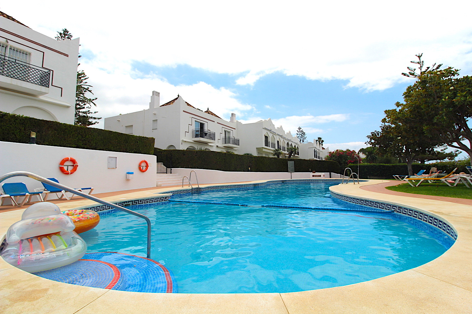 Image 3:  For sale, Nueva Andalucía, €895,000 [R5413072]