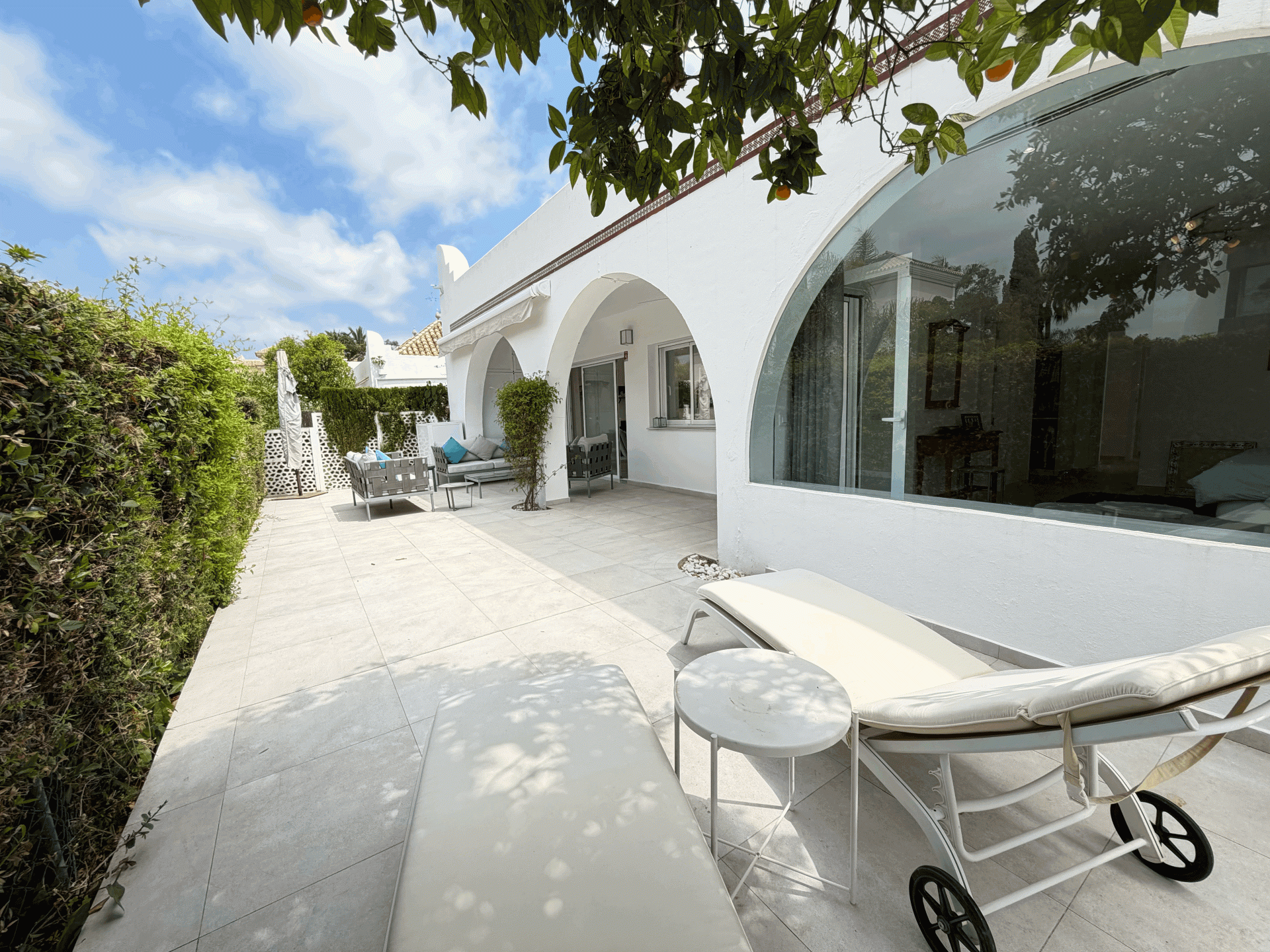Image 1: Semi-detached House For sale, Nueva Andalucía, €895,000 [R5413072]