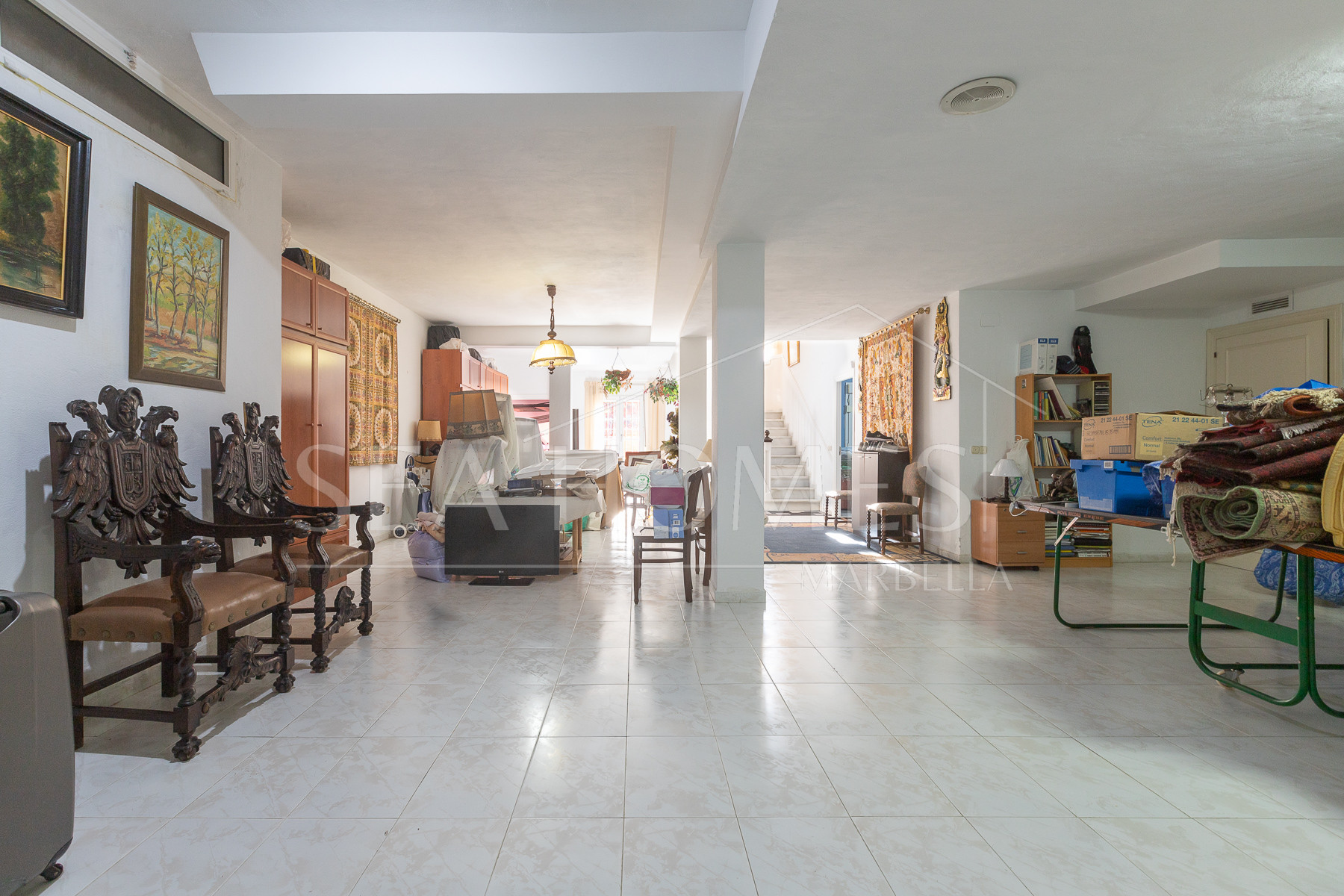 Villa with sea views in Seghers, Estepona