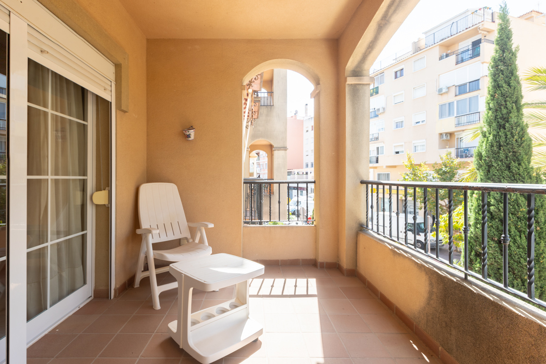 Apartment on the 2nd line of the beach