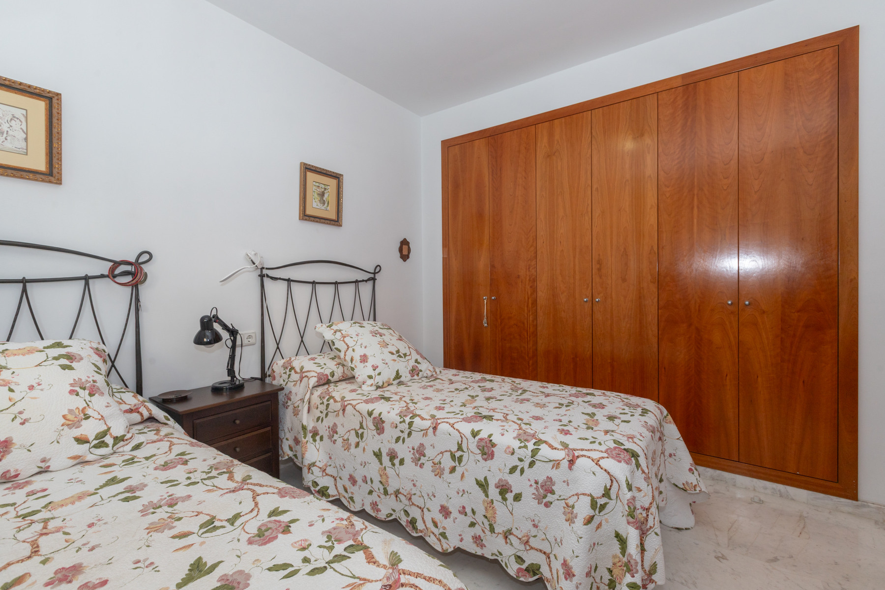 Apartment on the 2nd line of the beach
