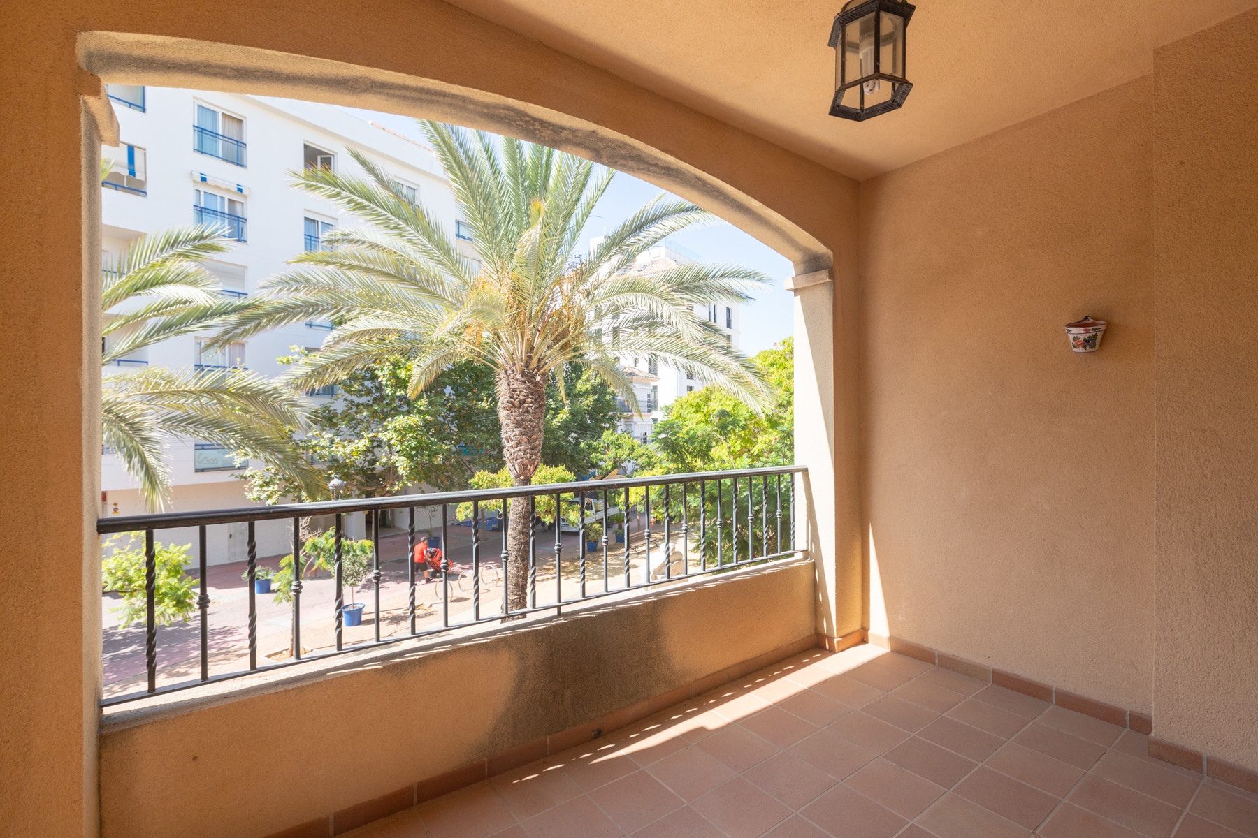 Apartment on the 2nd line of the beach