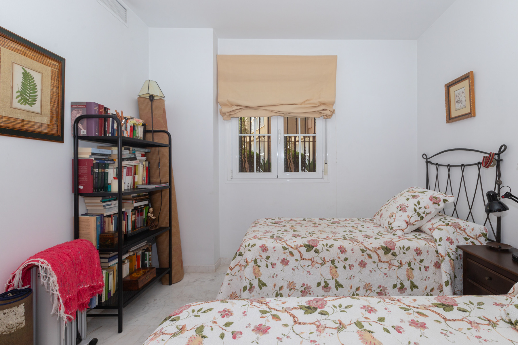 Apartment on the 2nd line of the beach