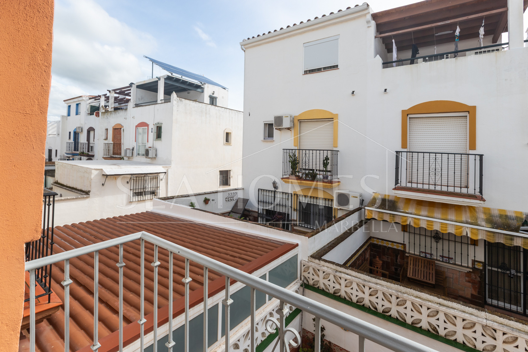 Townhouse in Urb. Bello Horizonte, Estepona
