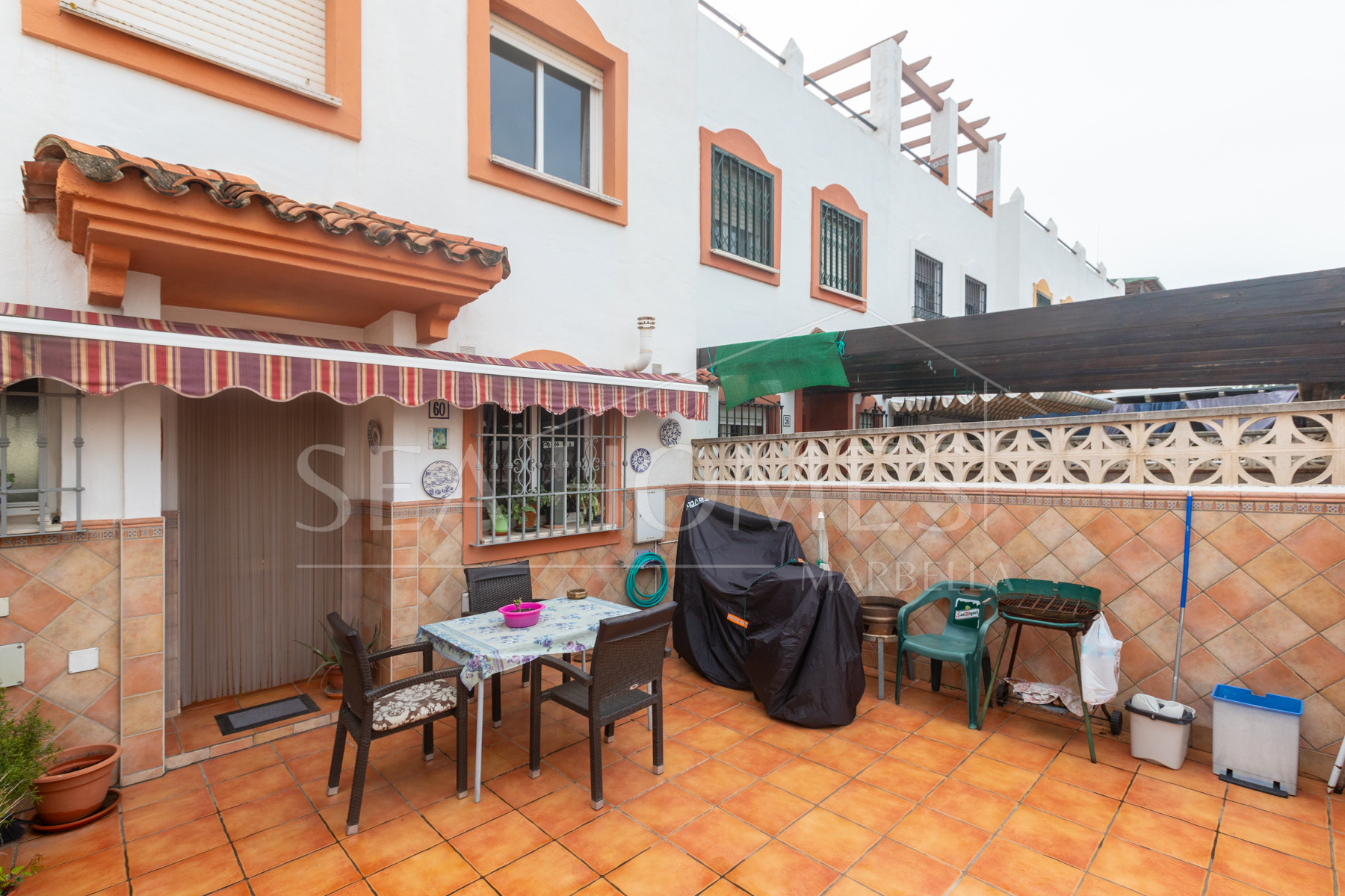 Townhouse in Urb. Bello Horizonte, Estepona