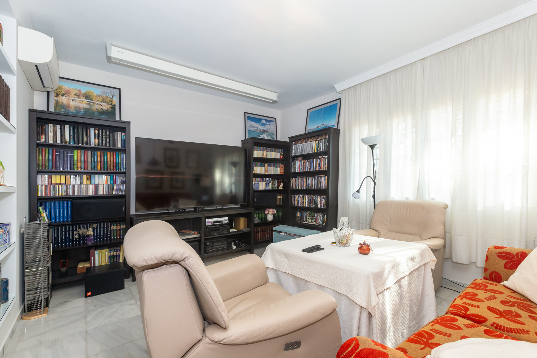 Detached villa in El Atabal with sea views