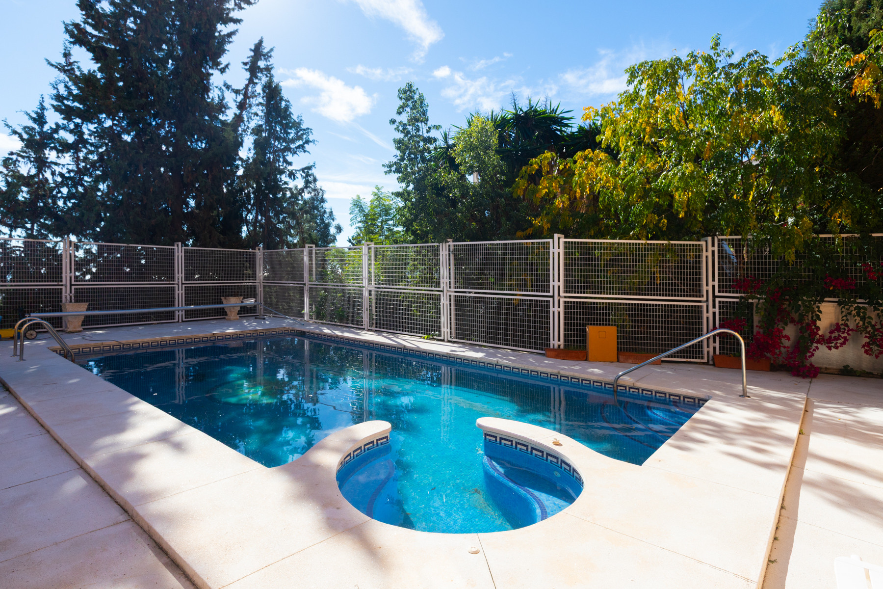 Detached villa in El Atabal with sea views