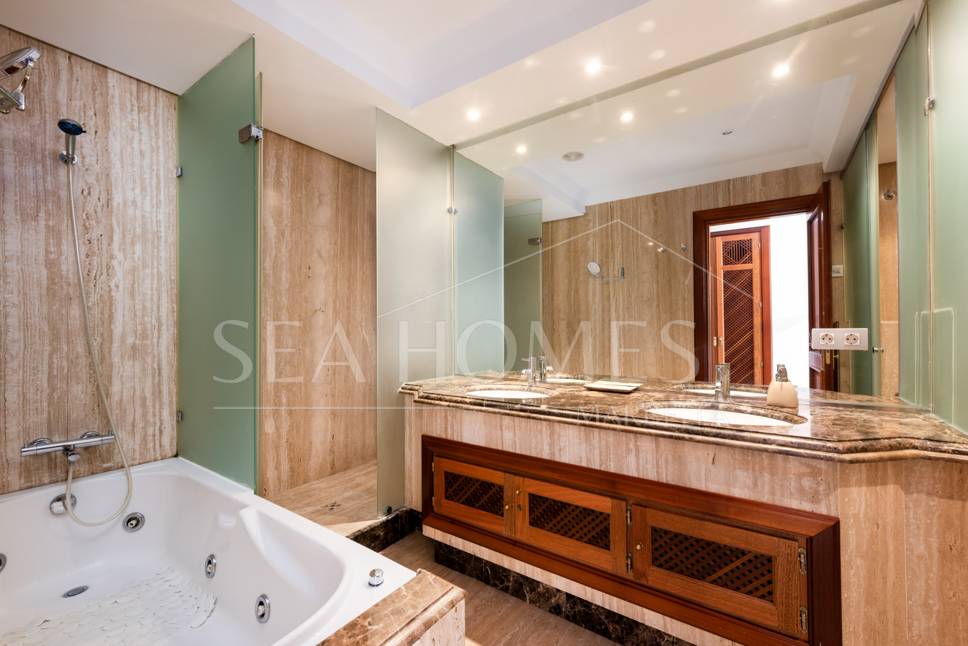 Beautiful 3 bed 2 bath apartment in Mar Azul