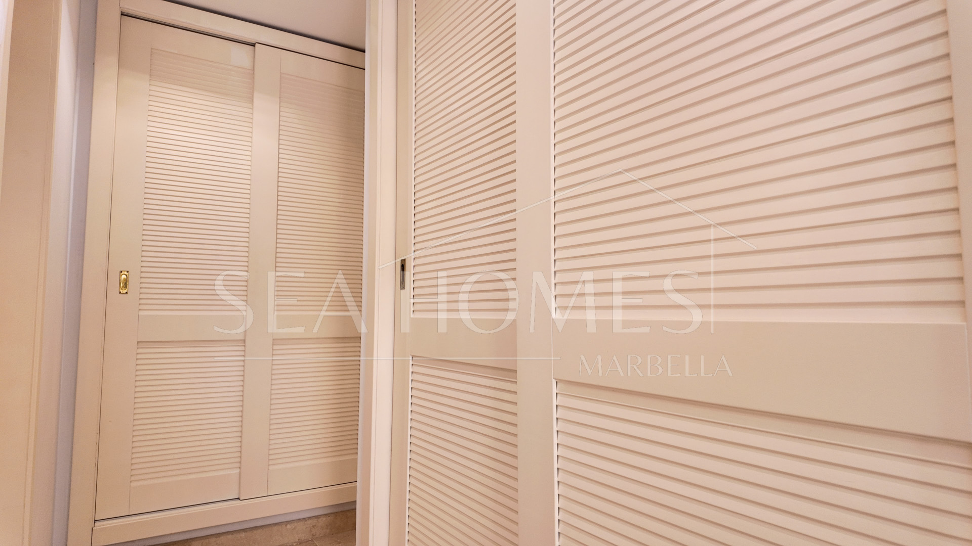 Charming 3-Bedroom Apartment in a Peaceful Gated Community in Nagüeles